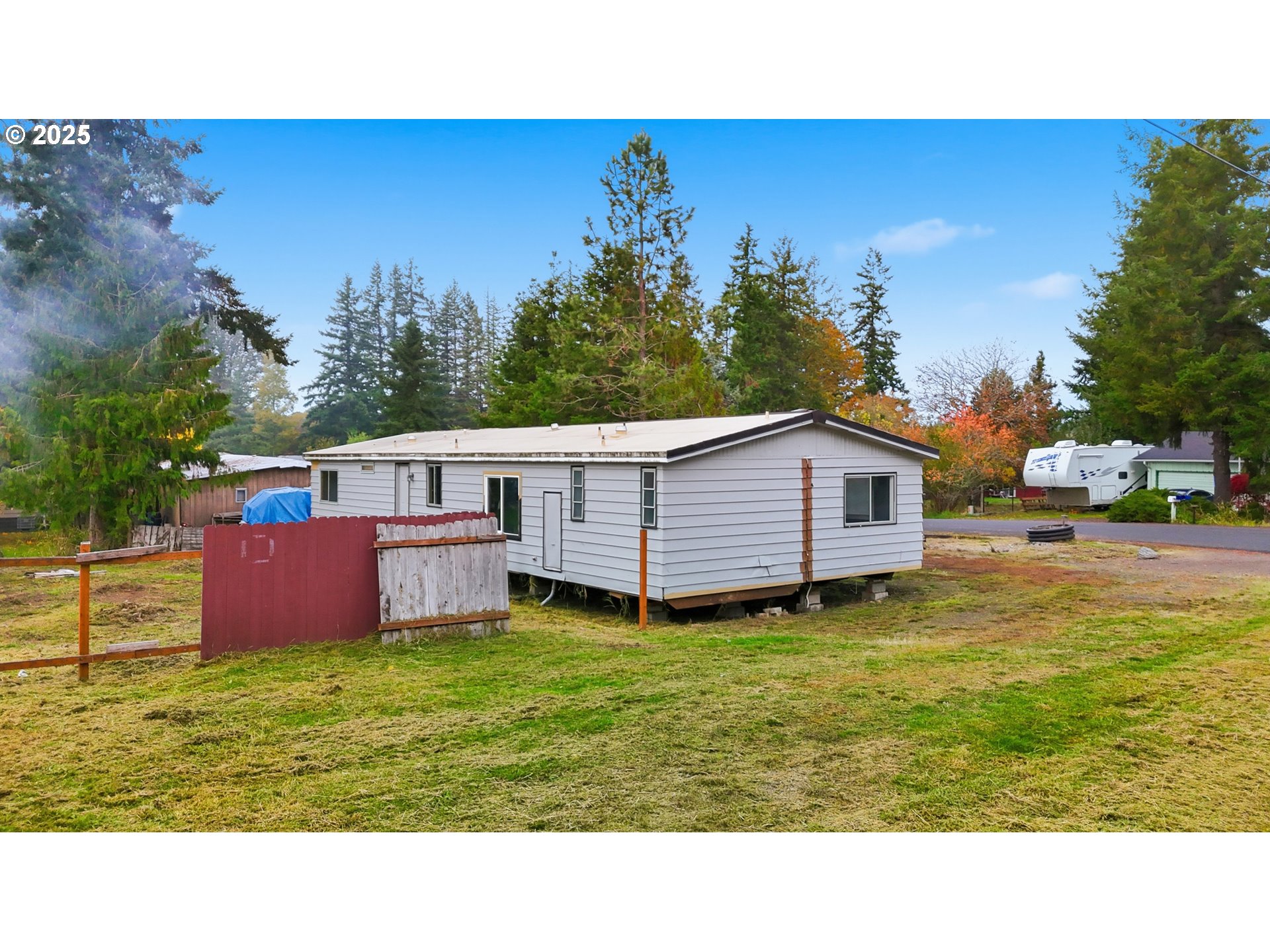 main property photo 5