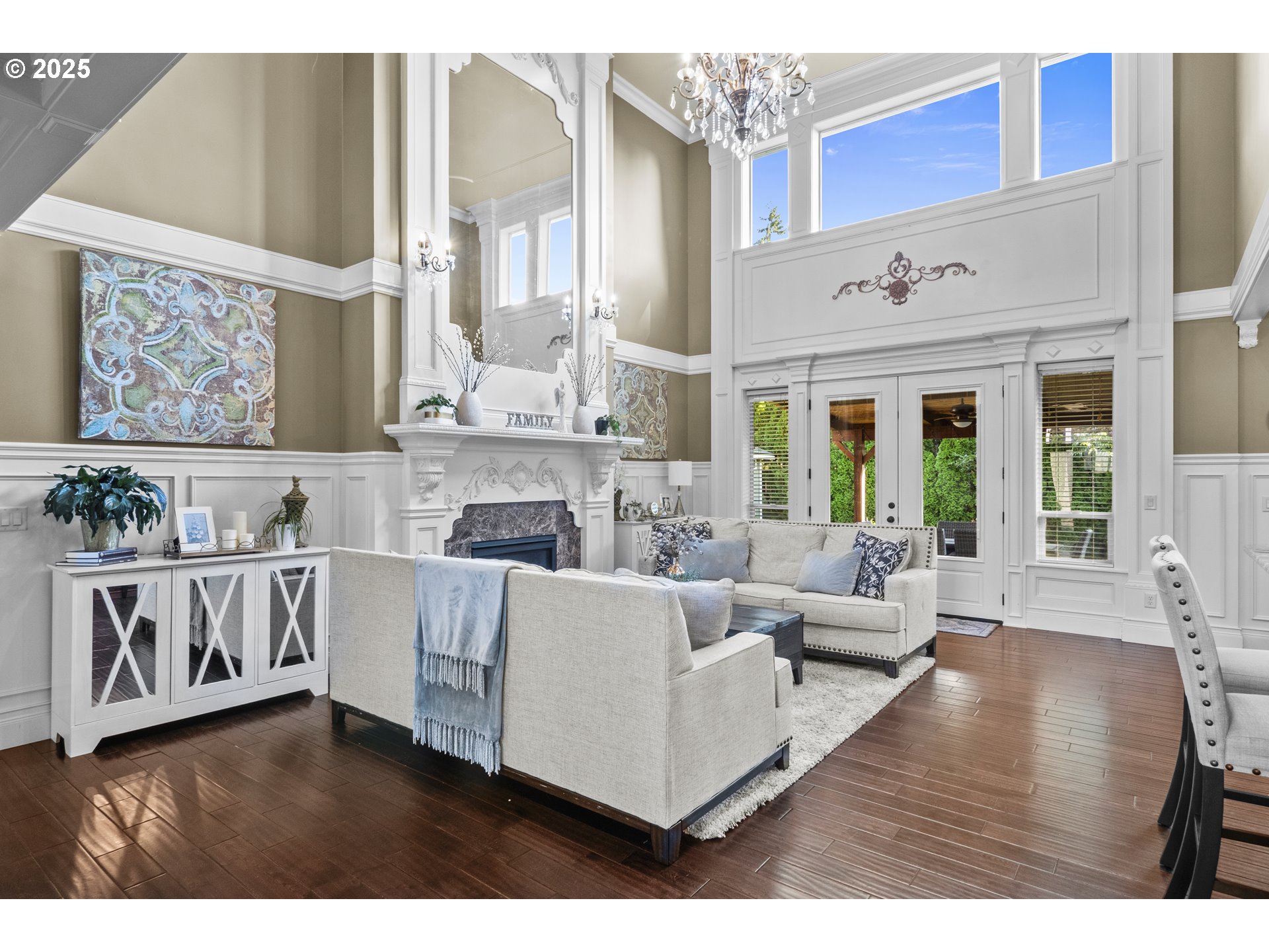 property viewer photo 1