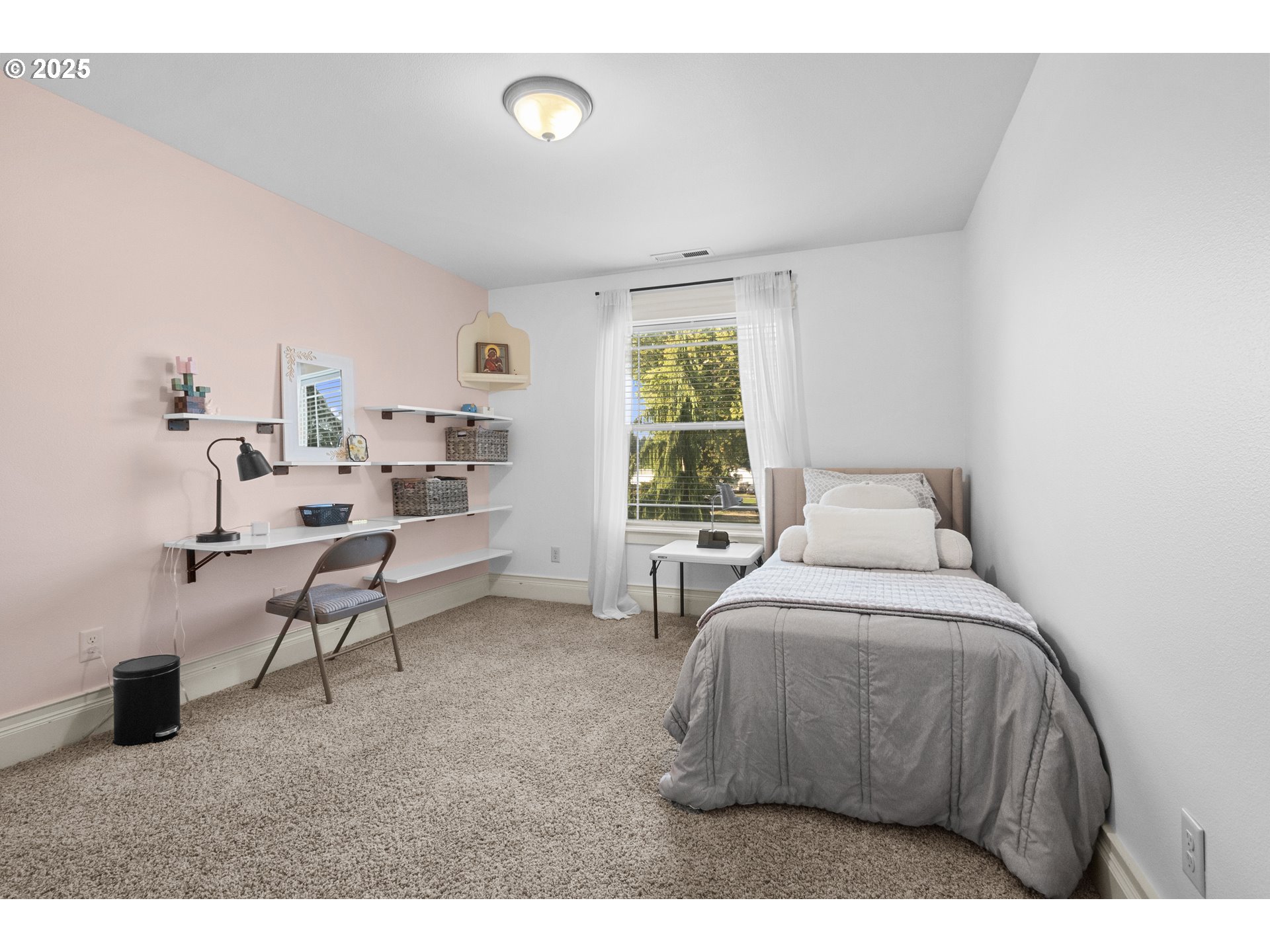 property viewer photo 27