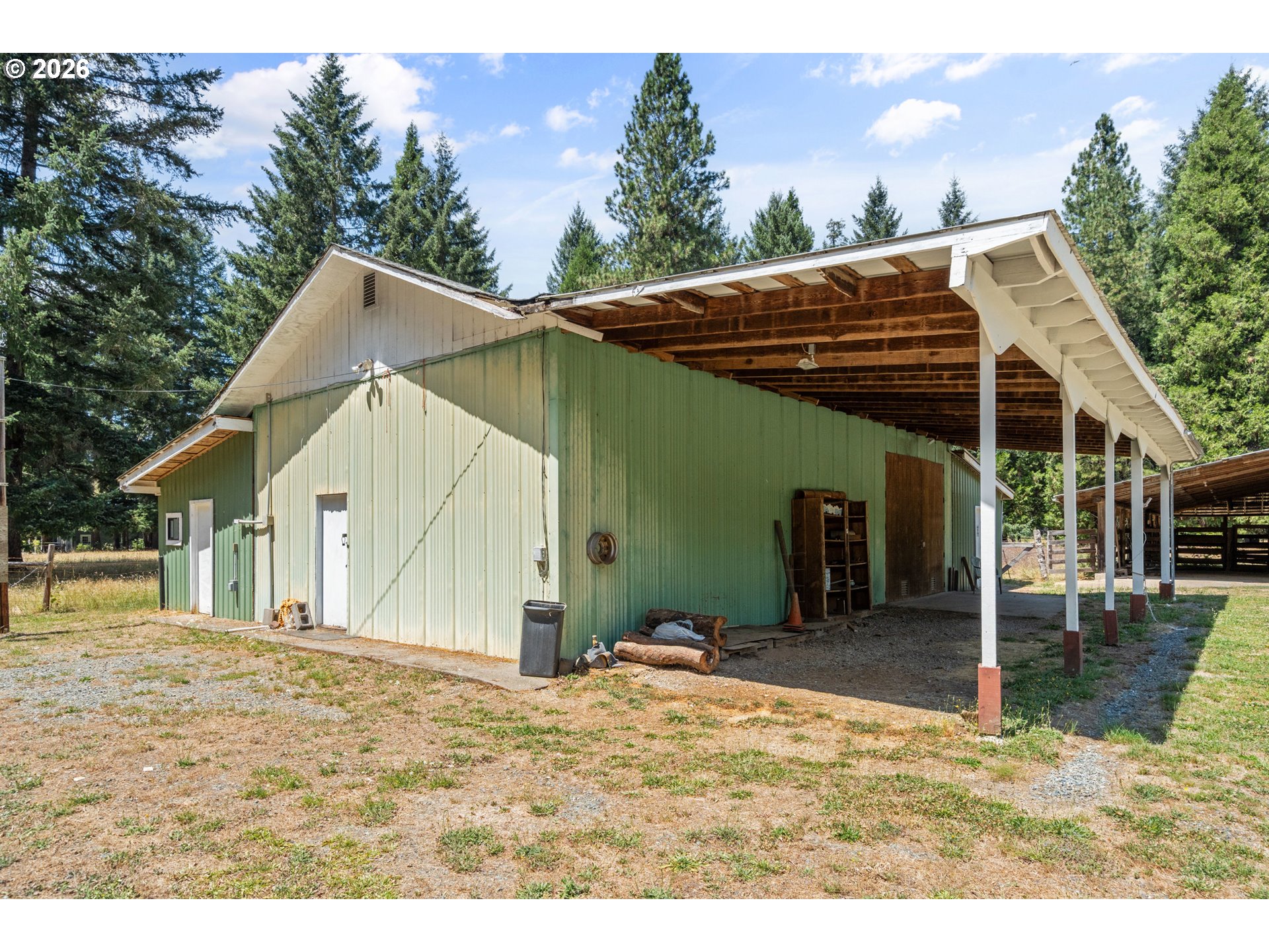 main property photo 26