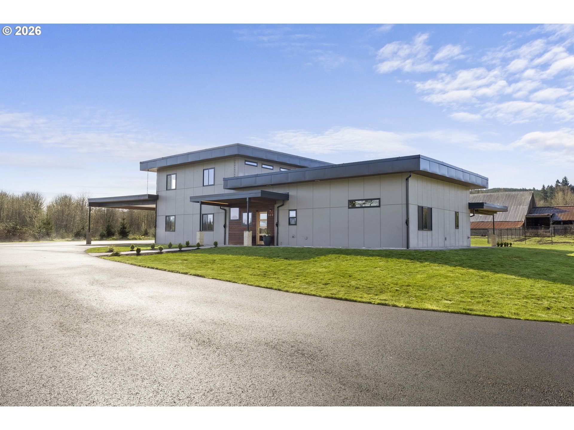 main property photo 29