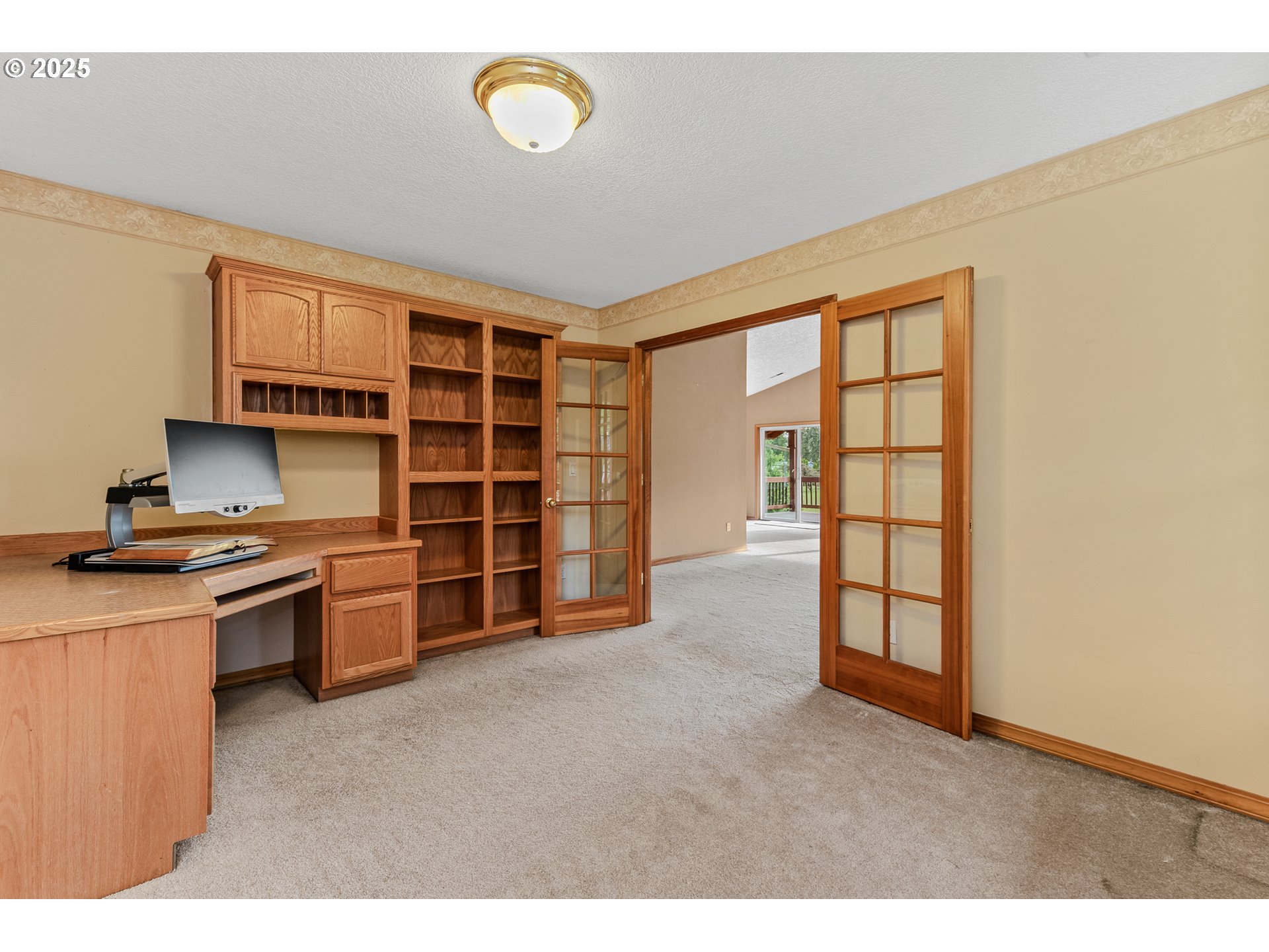 main property photo 13