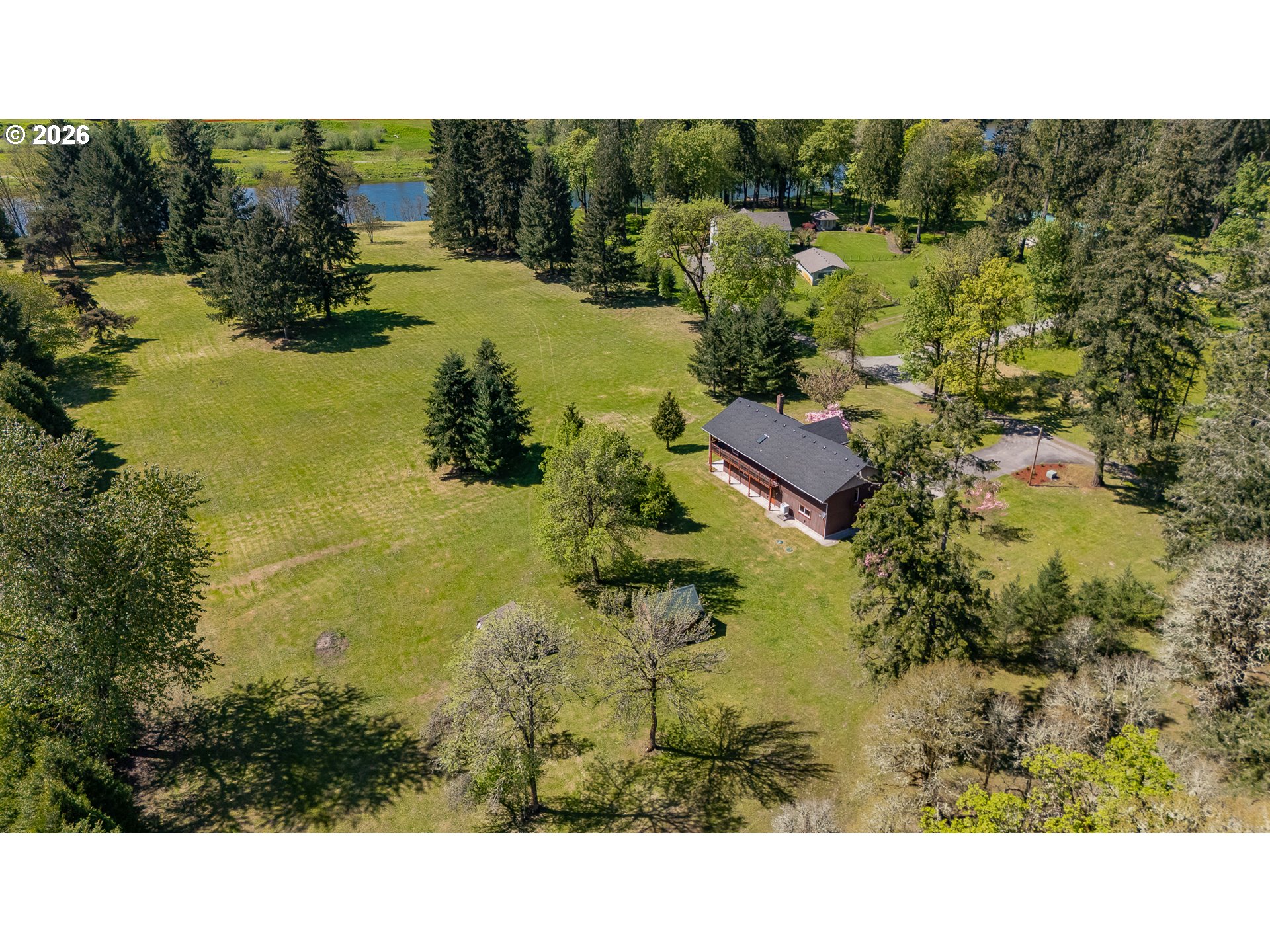main property photo 39