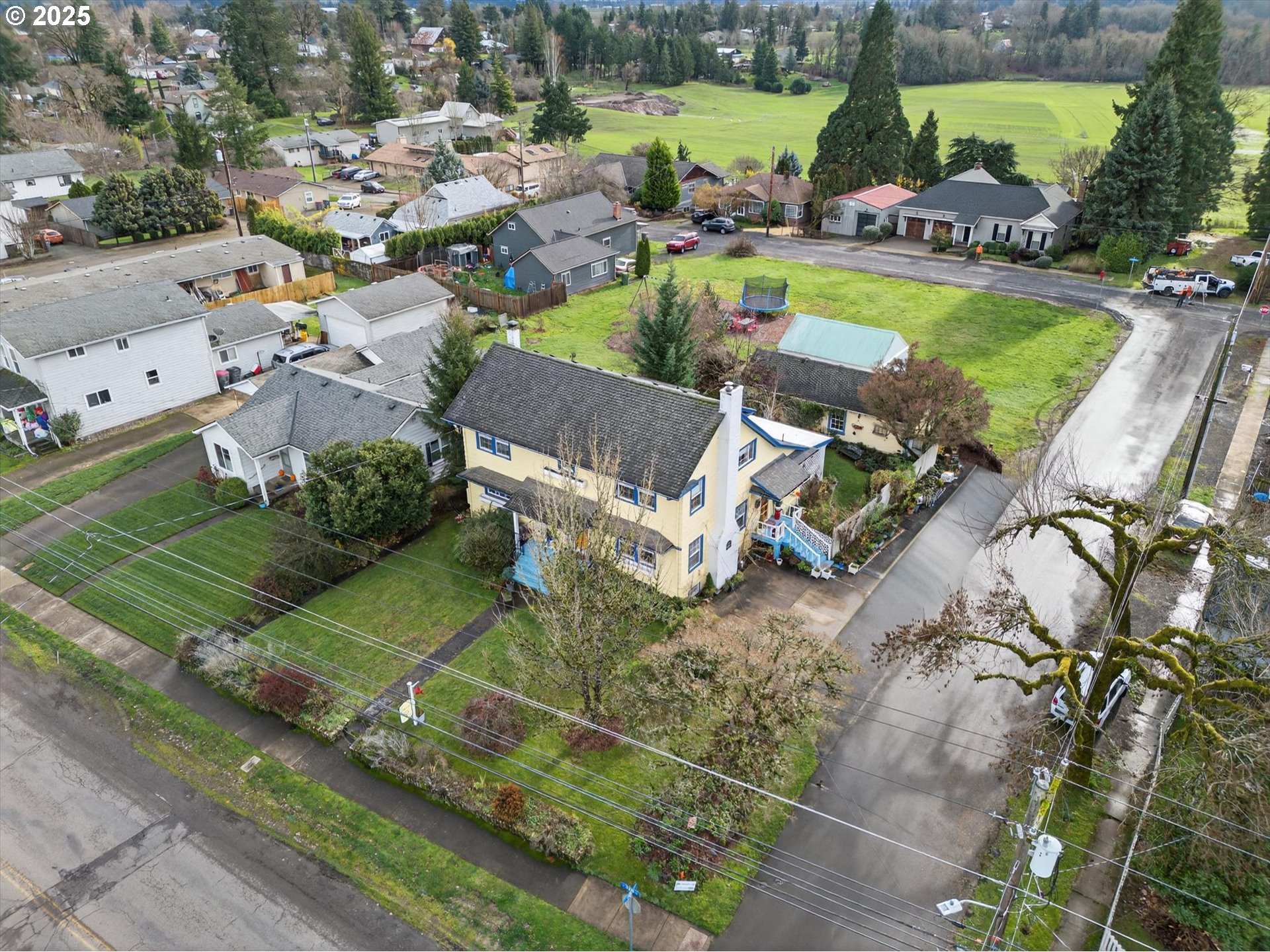 main property photo 43