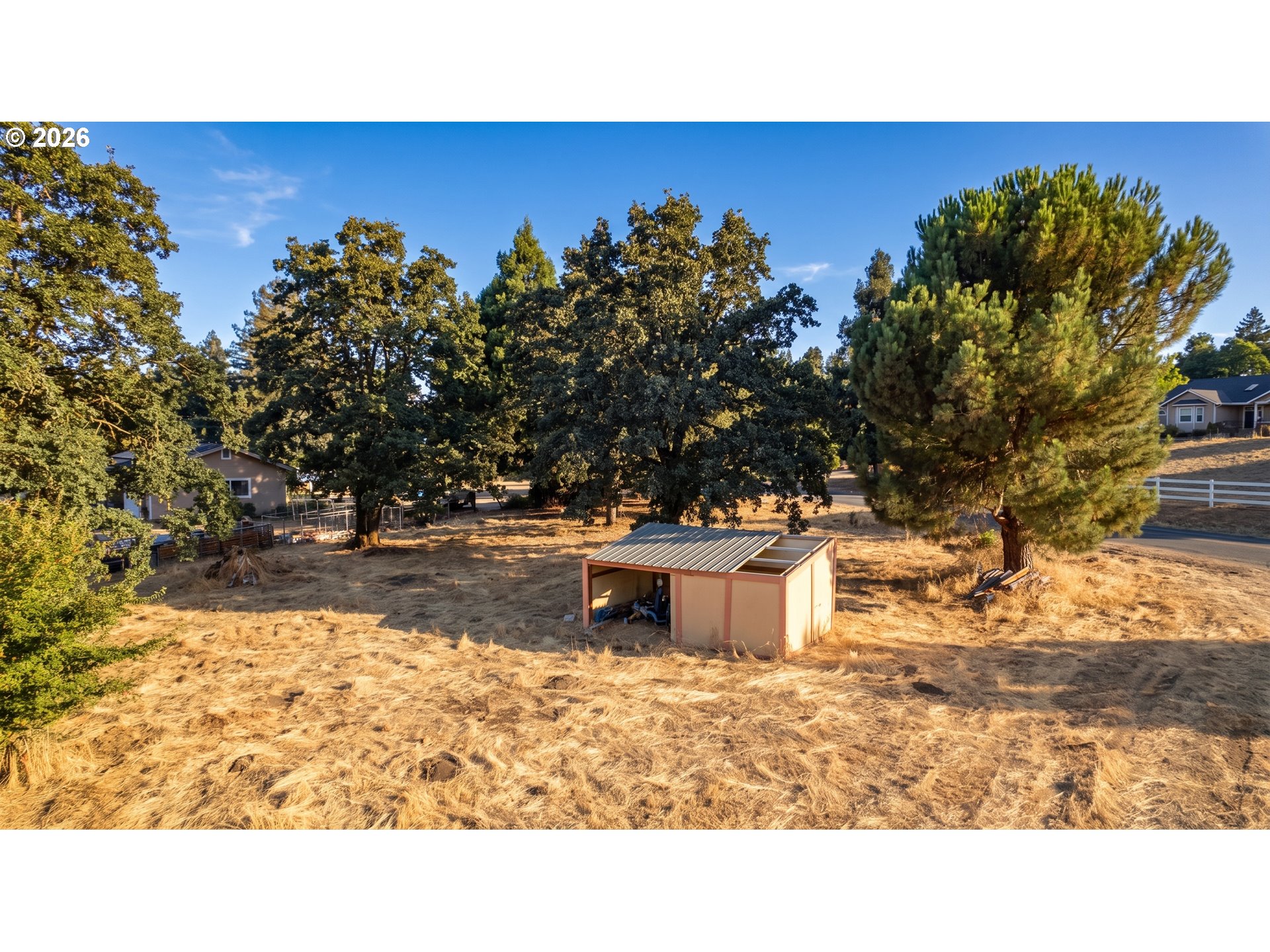main property photo 26