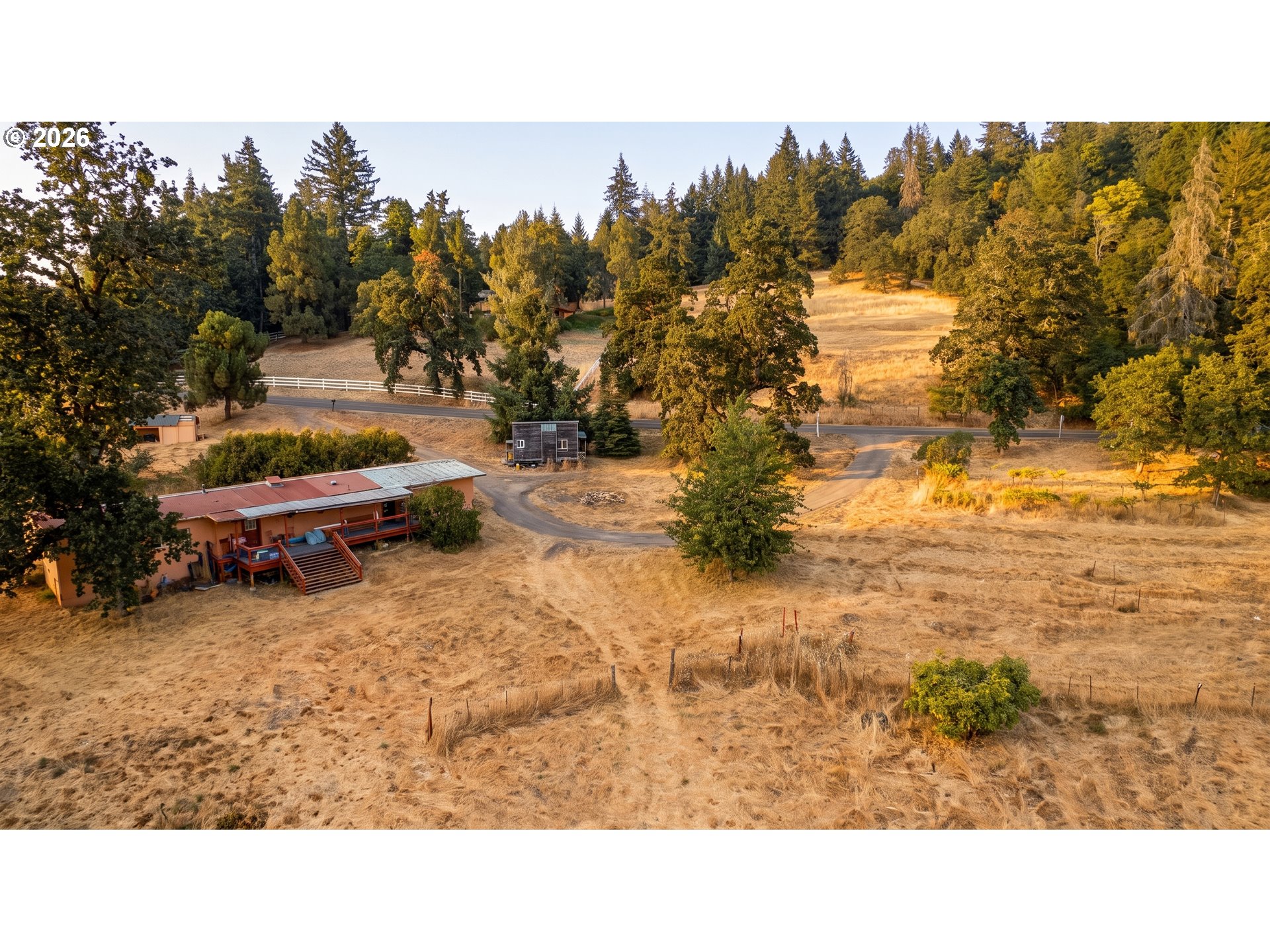 main property photo 8
