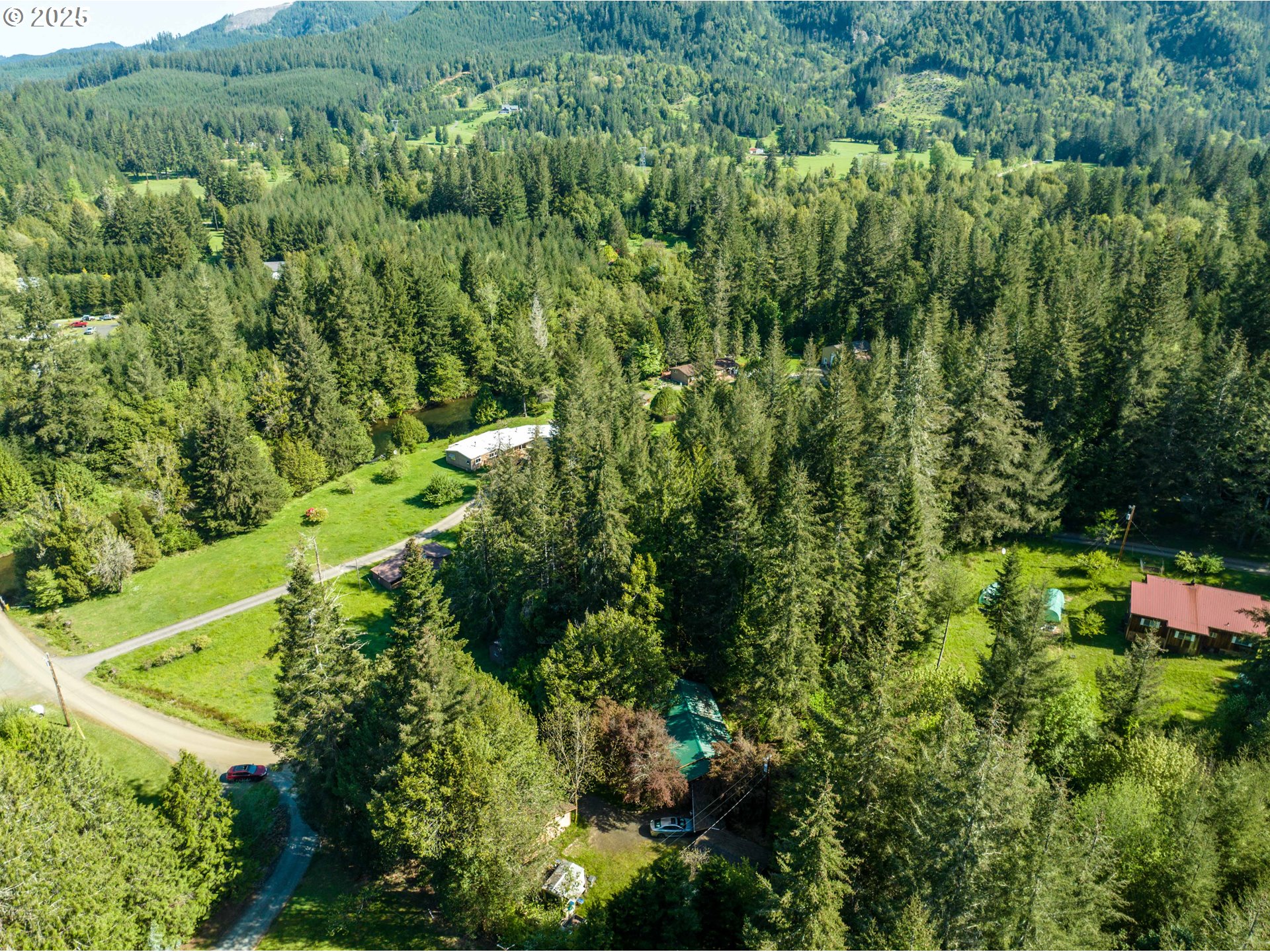 main property photo 12