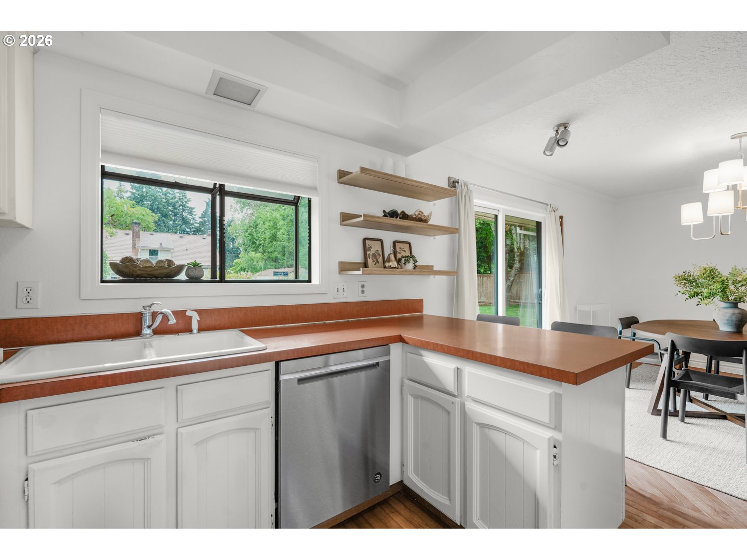 property viewer photo 11