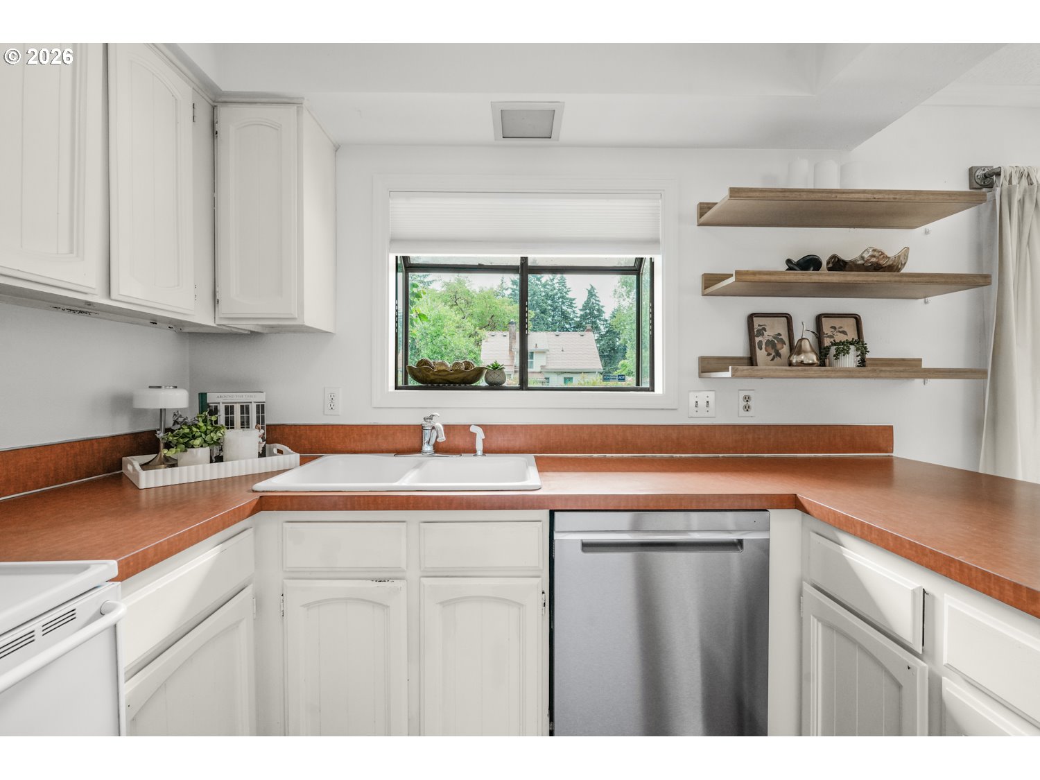 property viewer photo 13