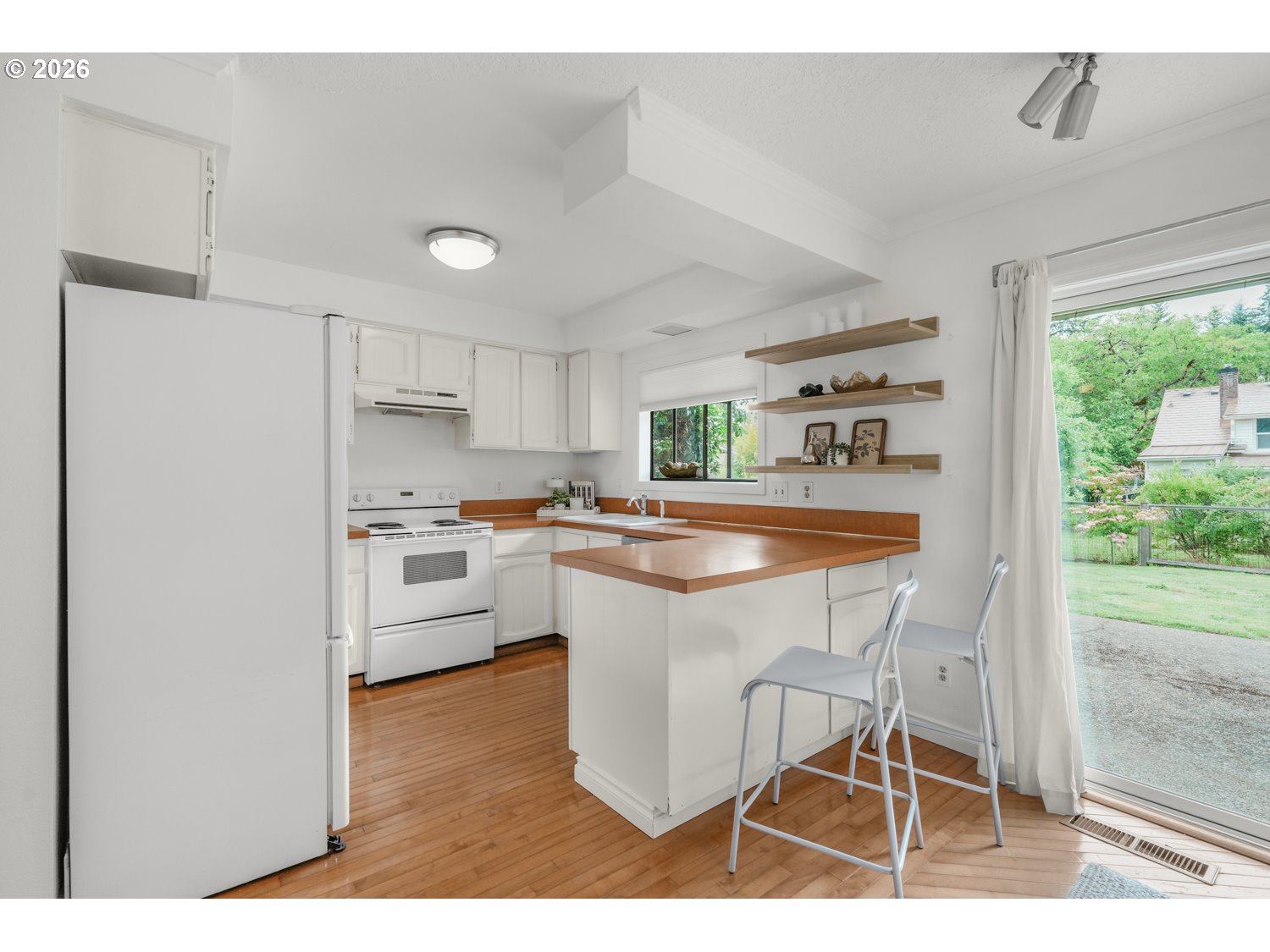property viewer photo 15