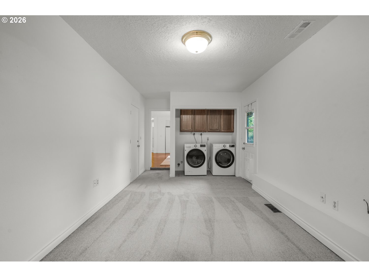 property viewer photo 17