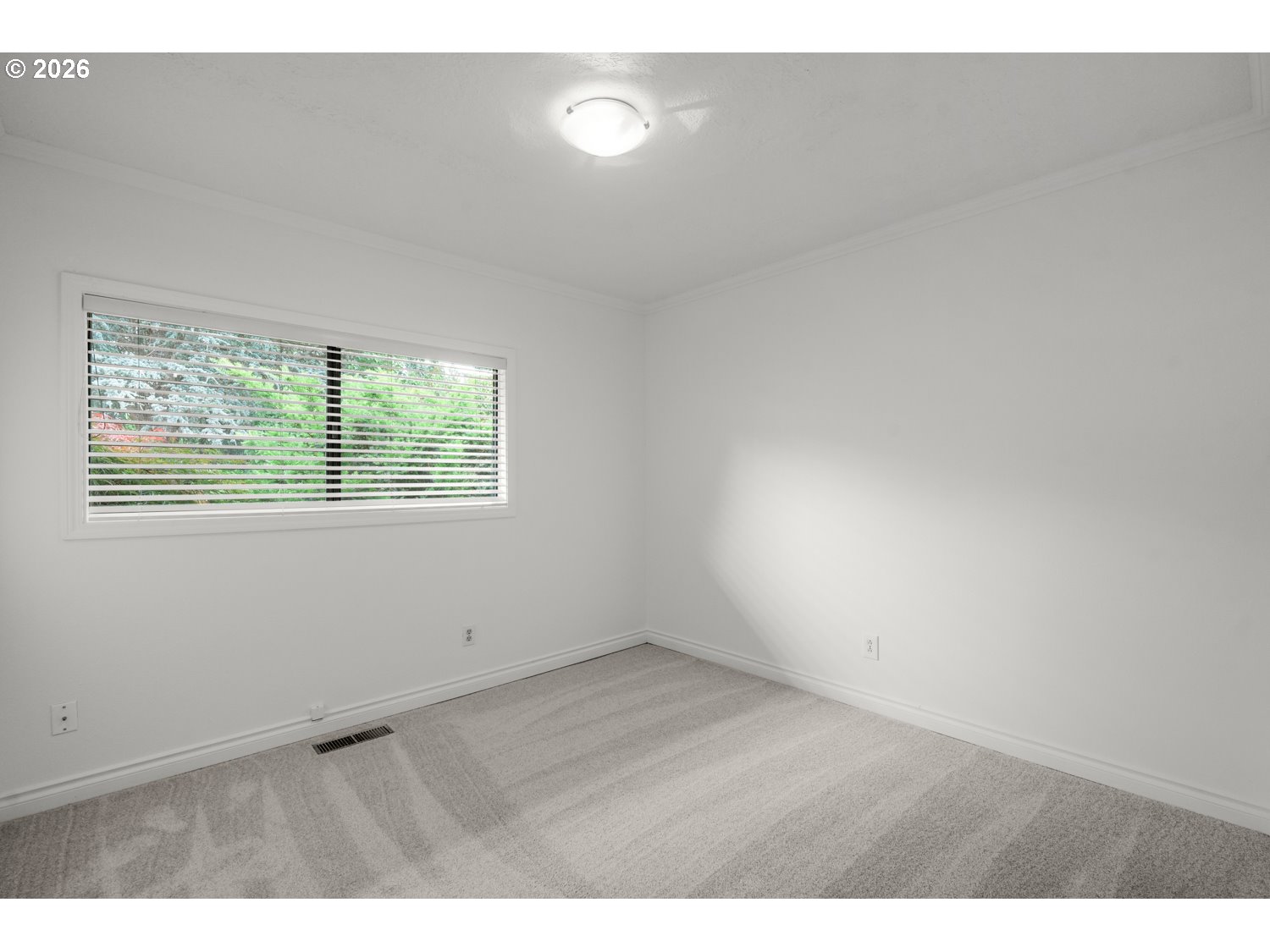property viewer photo 24
