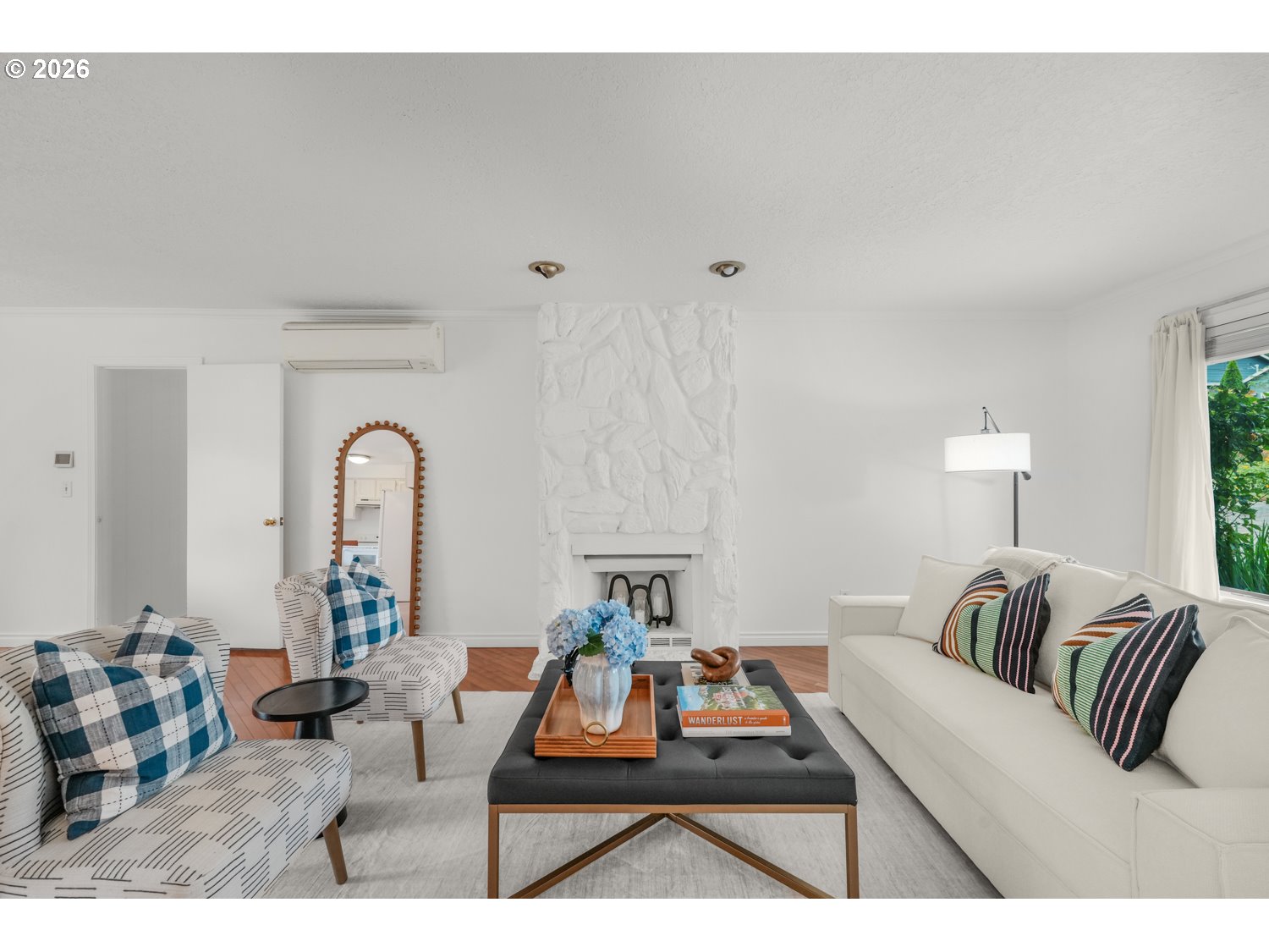 property viewer photo 4
