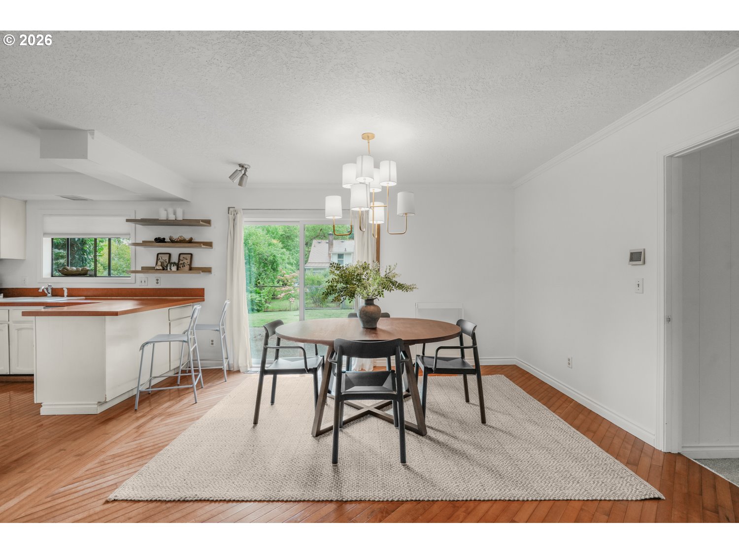 property viewer photo 9