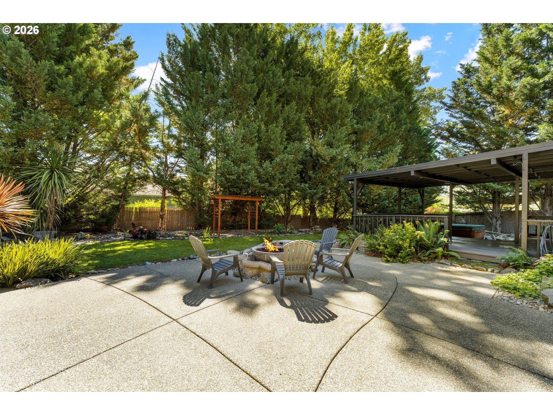 main property photo 37
