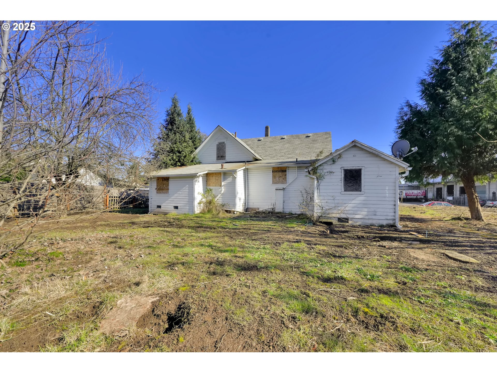 main property photo 24