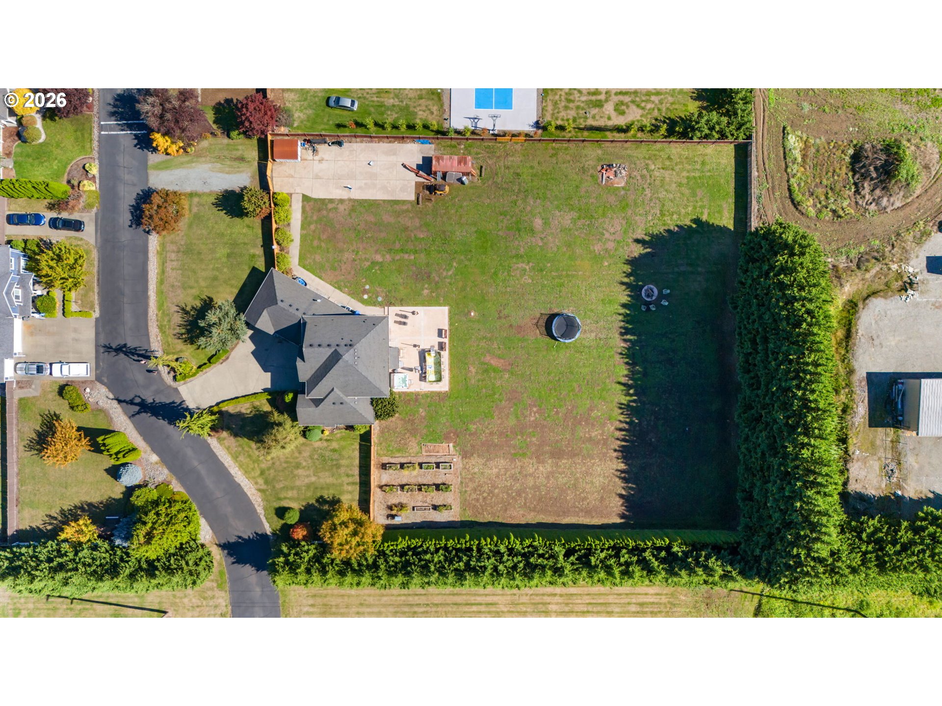 main property photo 43