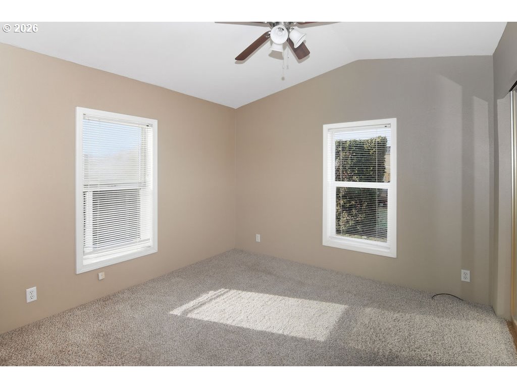 property viewer photo 11