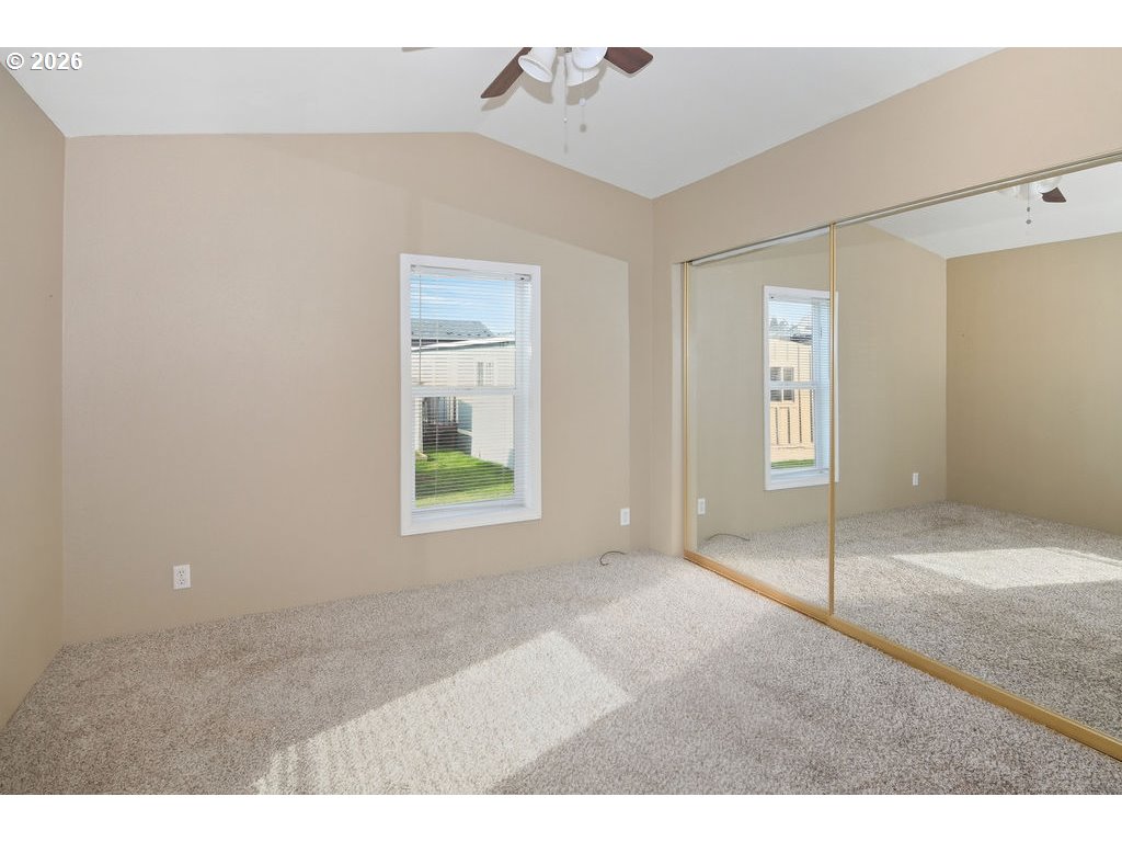 property viewer photo 12