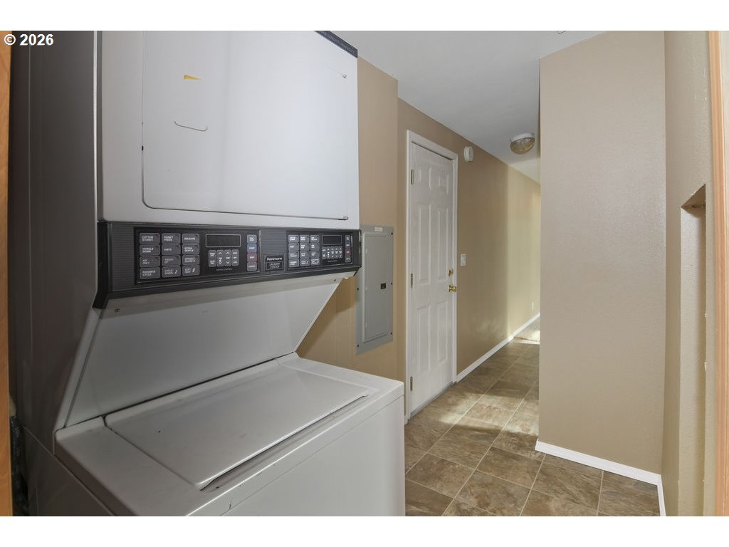 property viewer photo 14