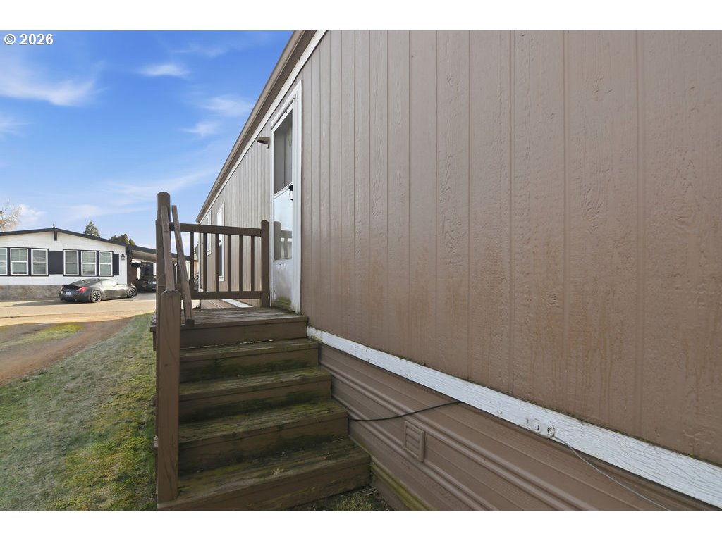 property viewer photo 26