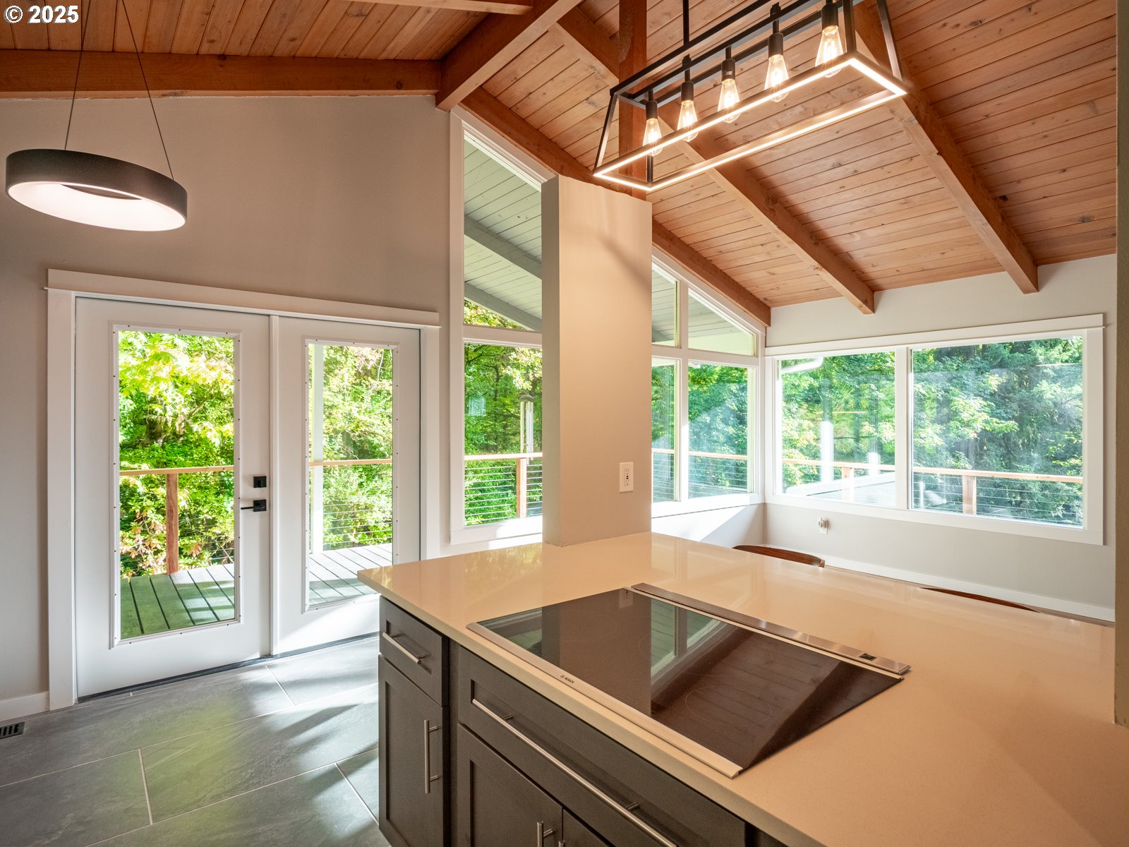property viewer photo 14