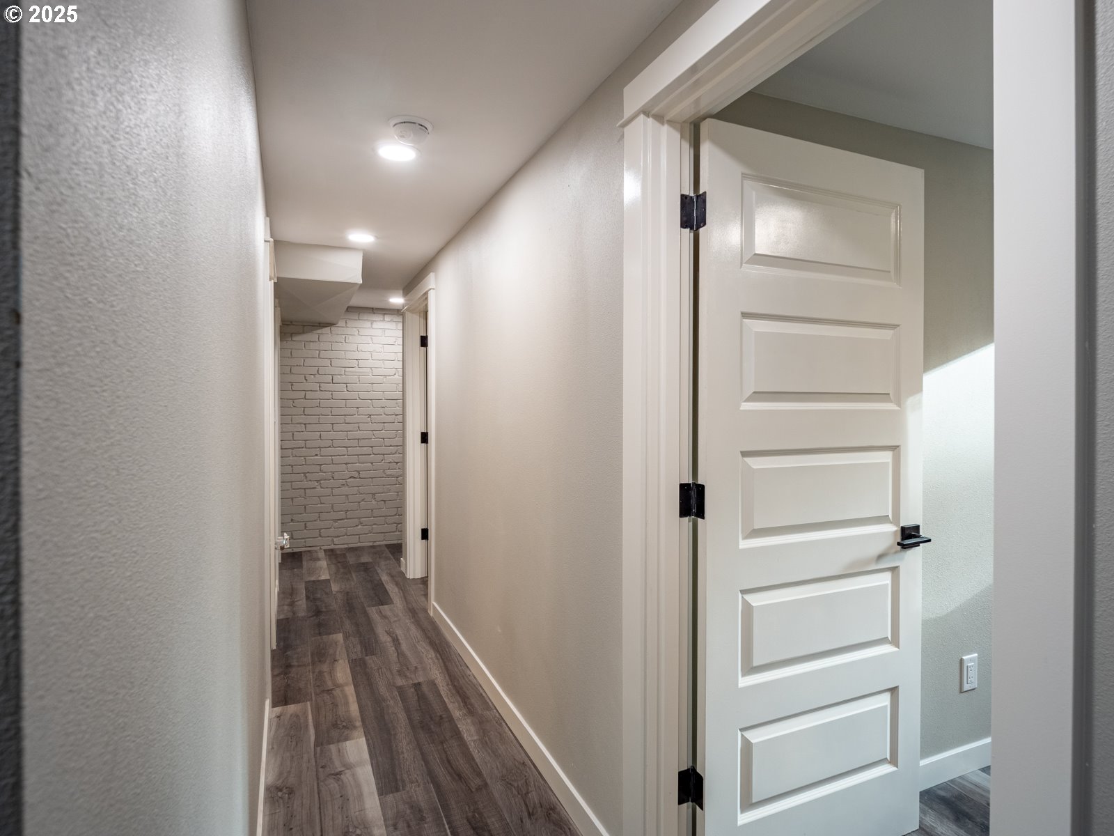 property viewer photo 24