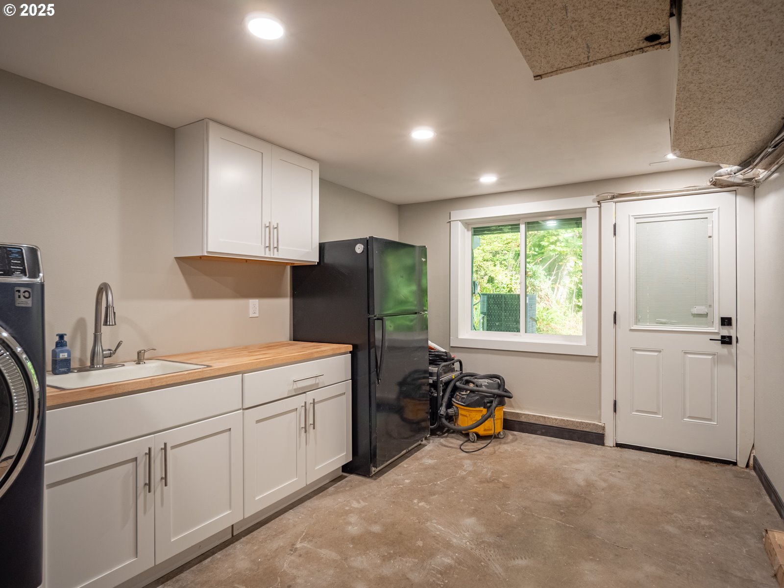 property viewer photo 31