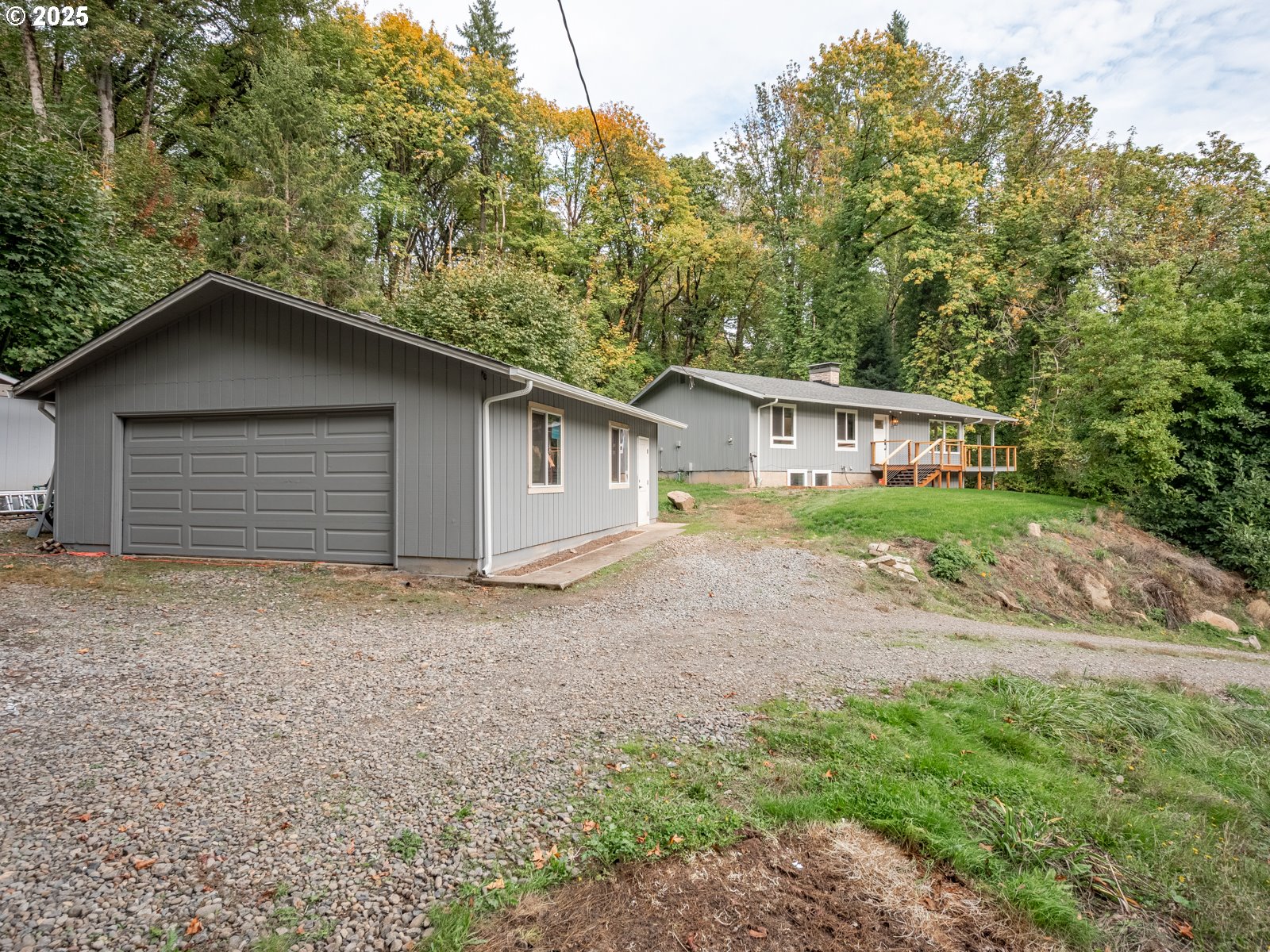 property viewer photo 6