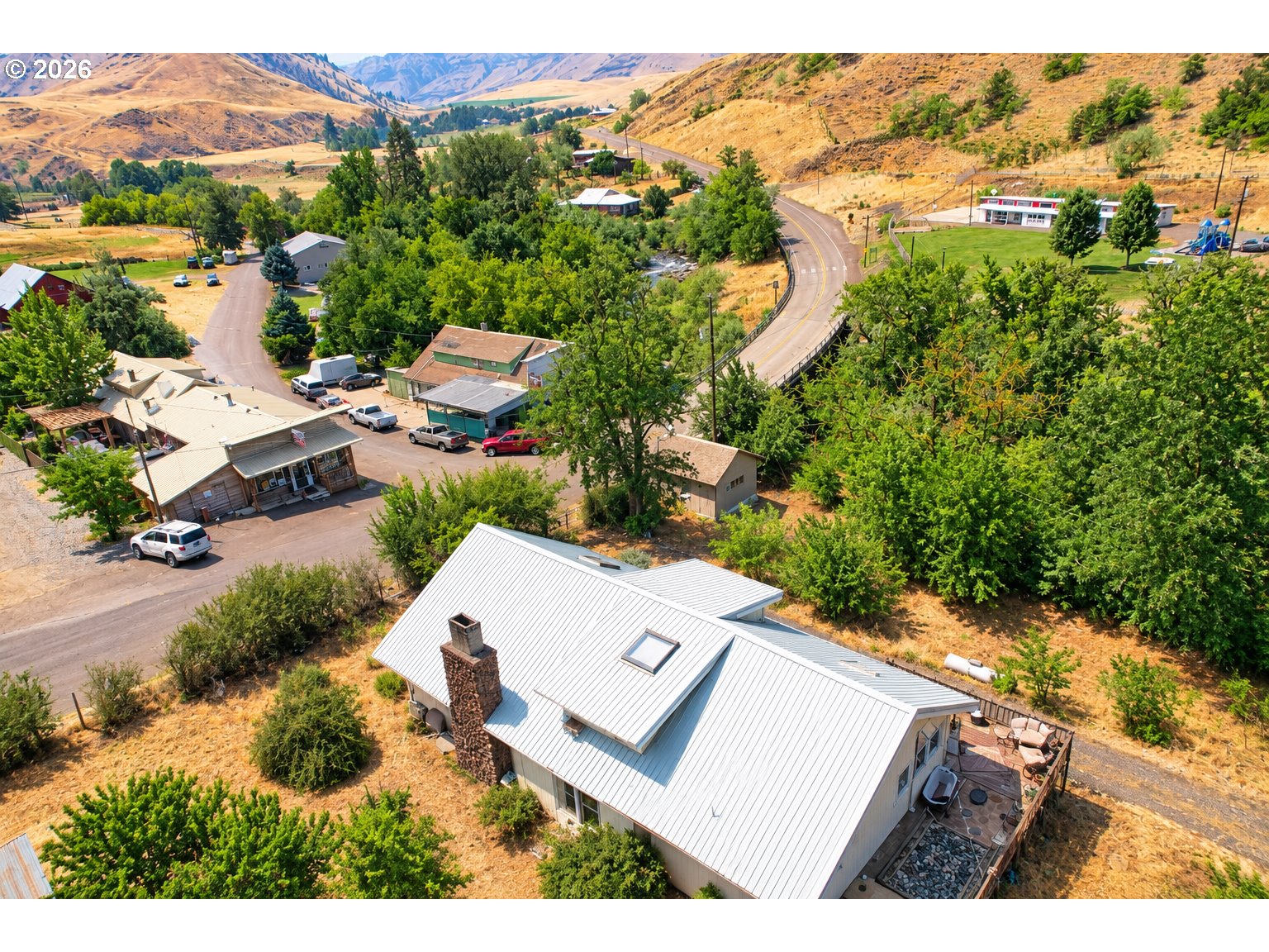 main property photo 34