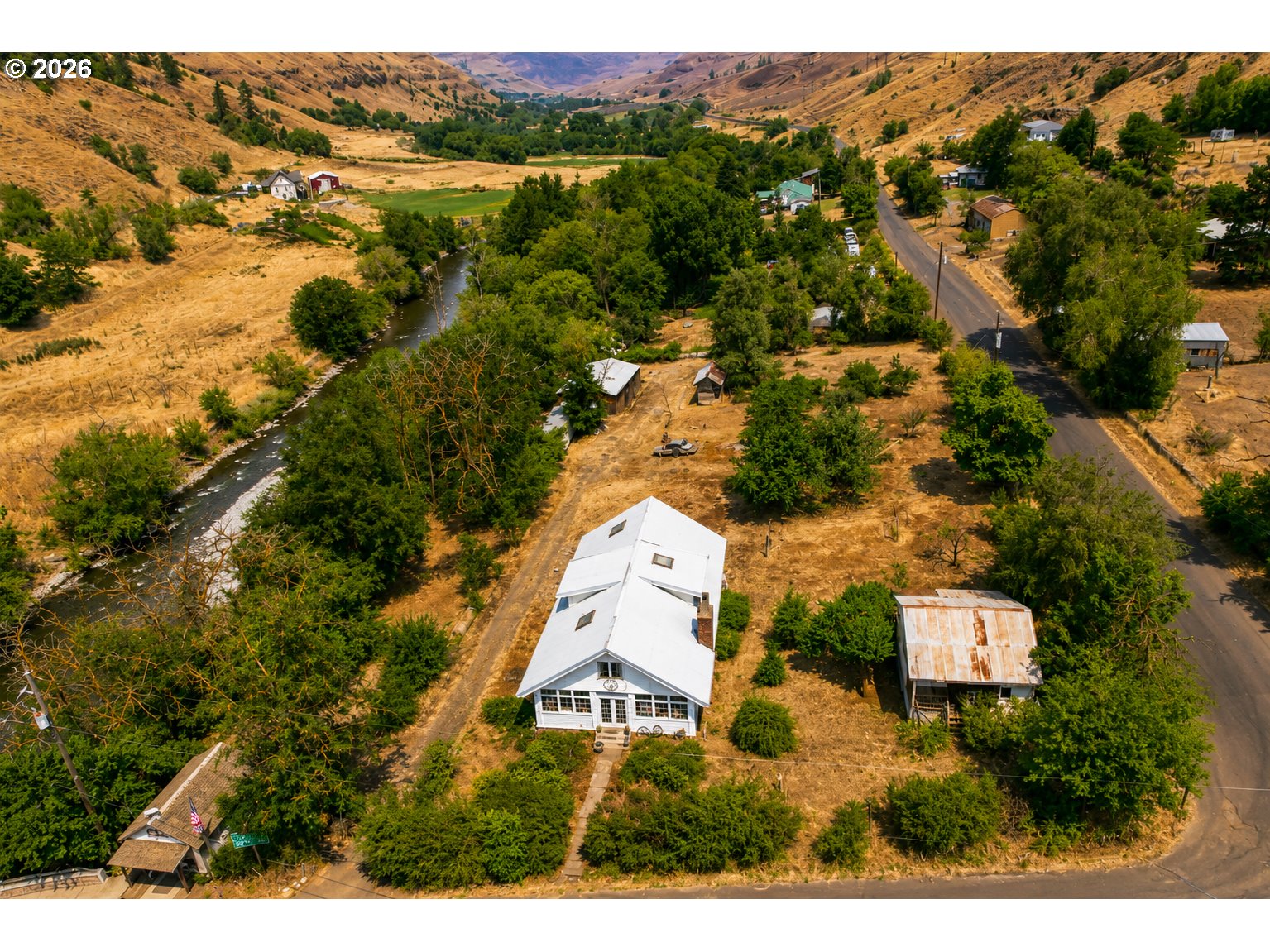 main property photo 35