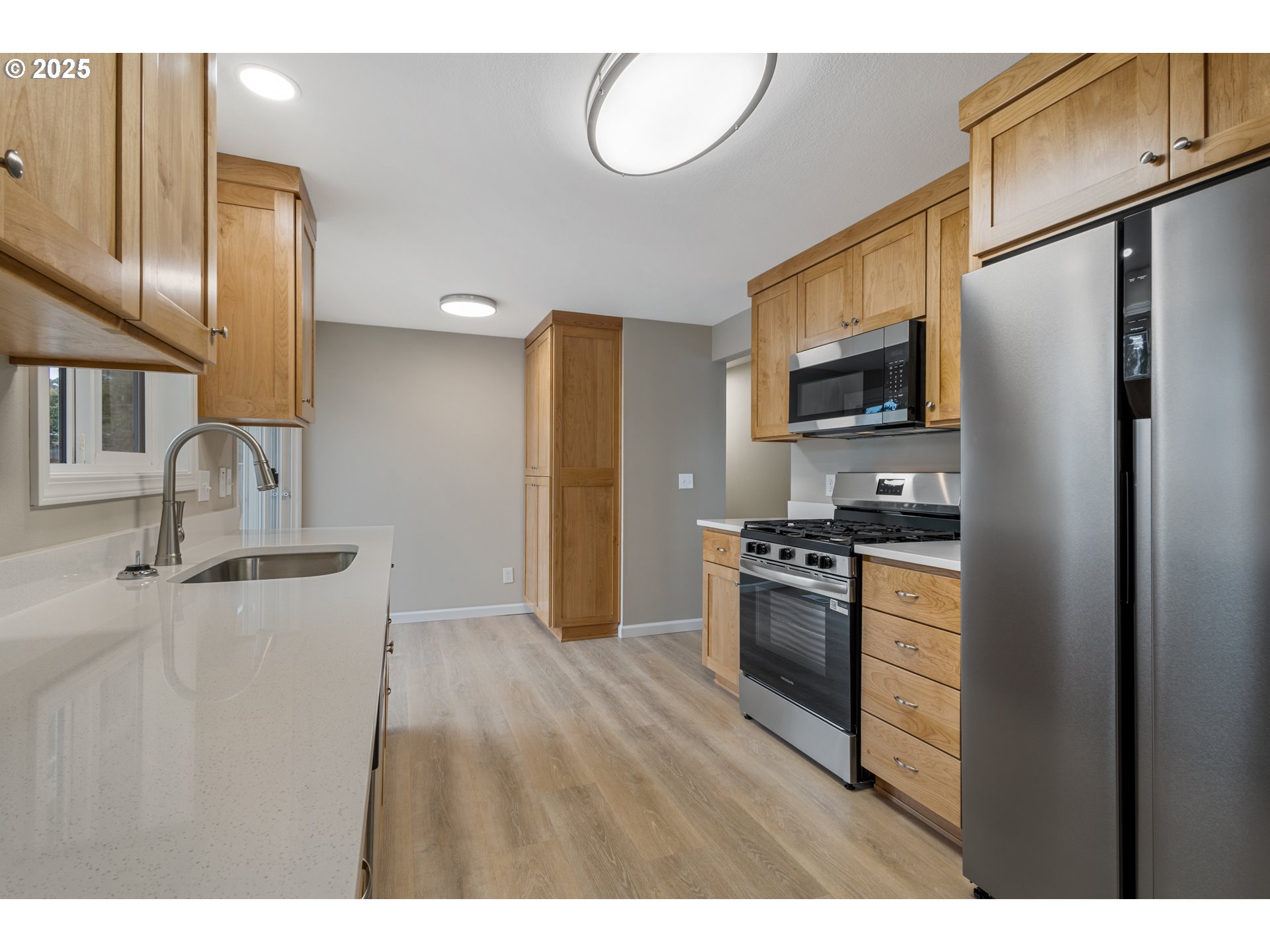 property viewer photo 10
