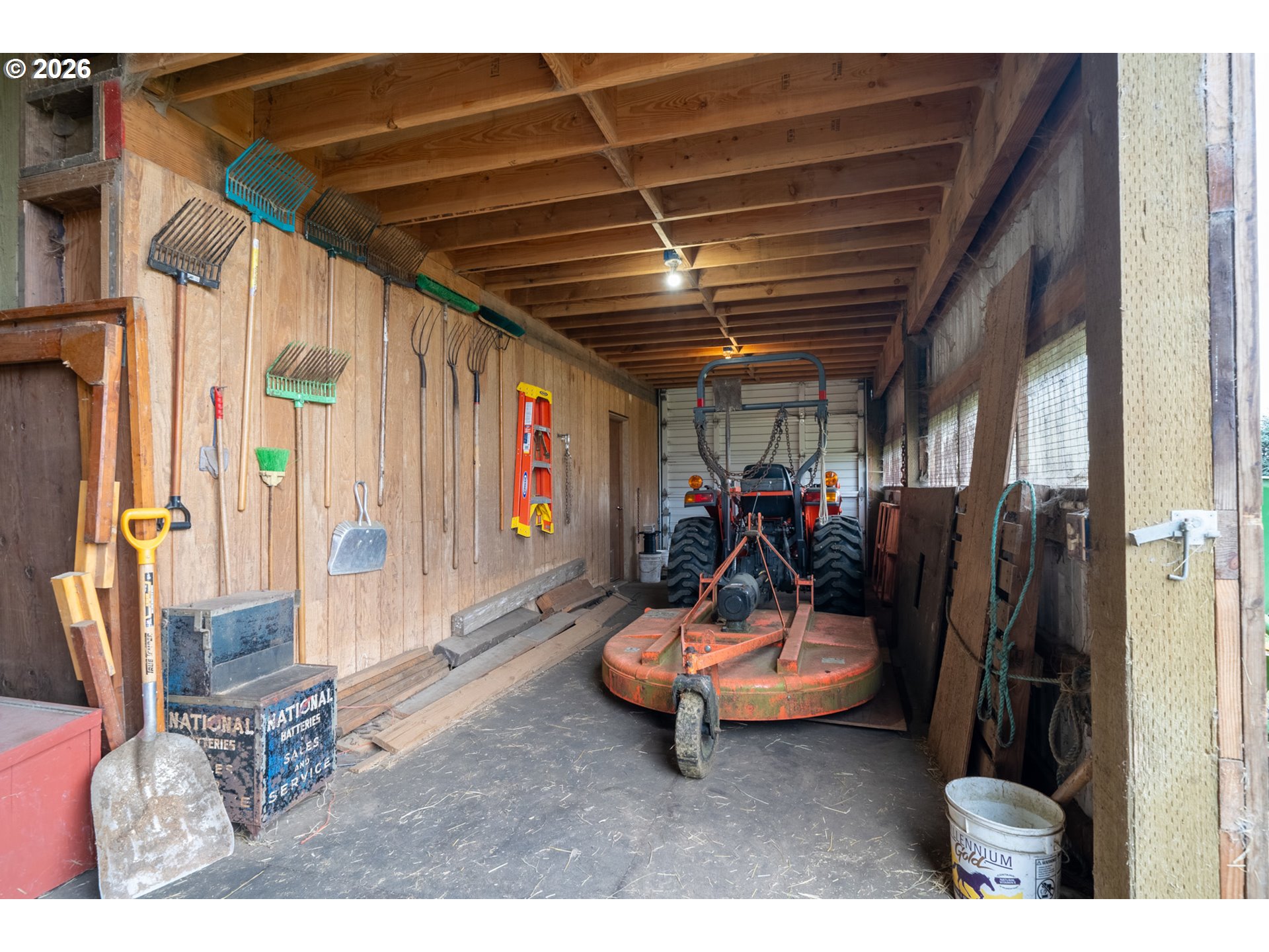 main property photo 31
