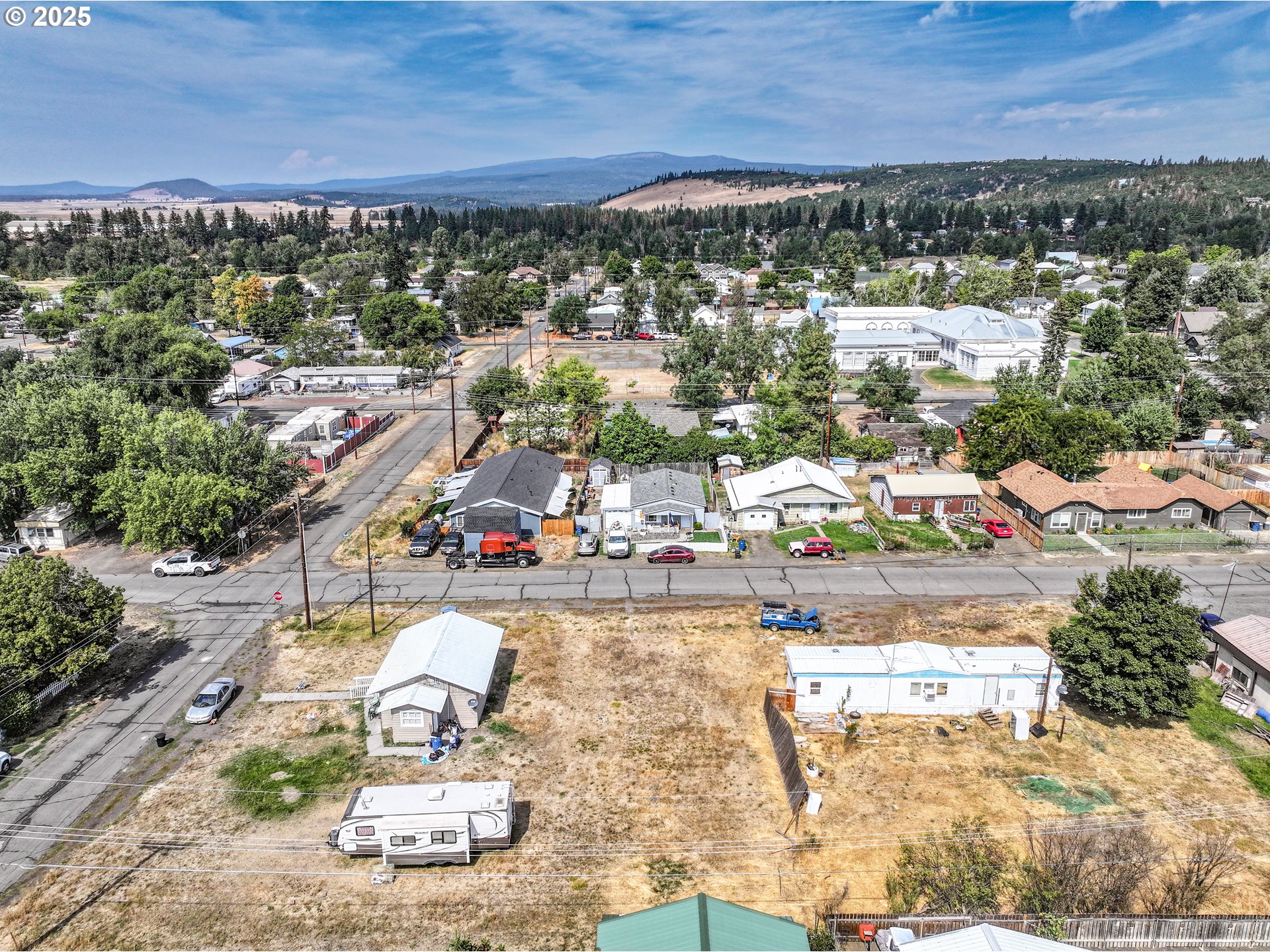 main property photo 7