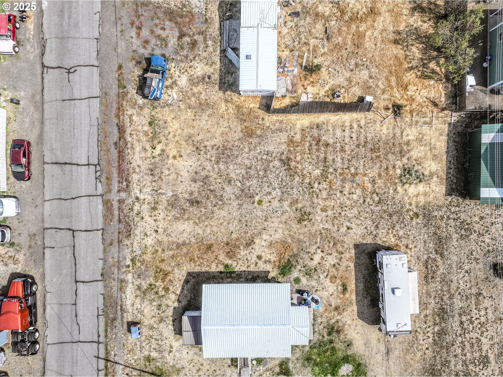 main property photo 9