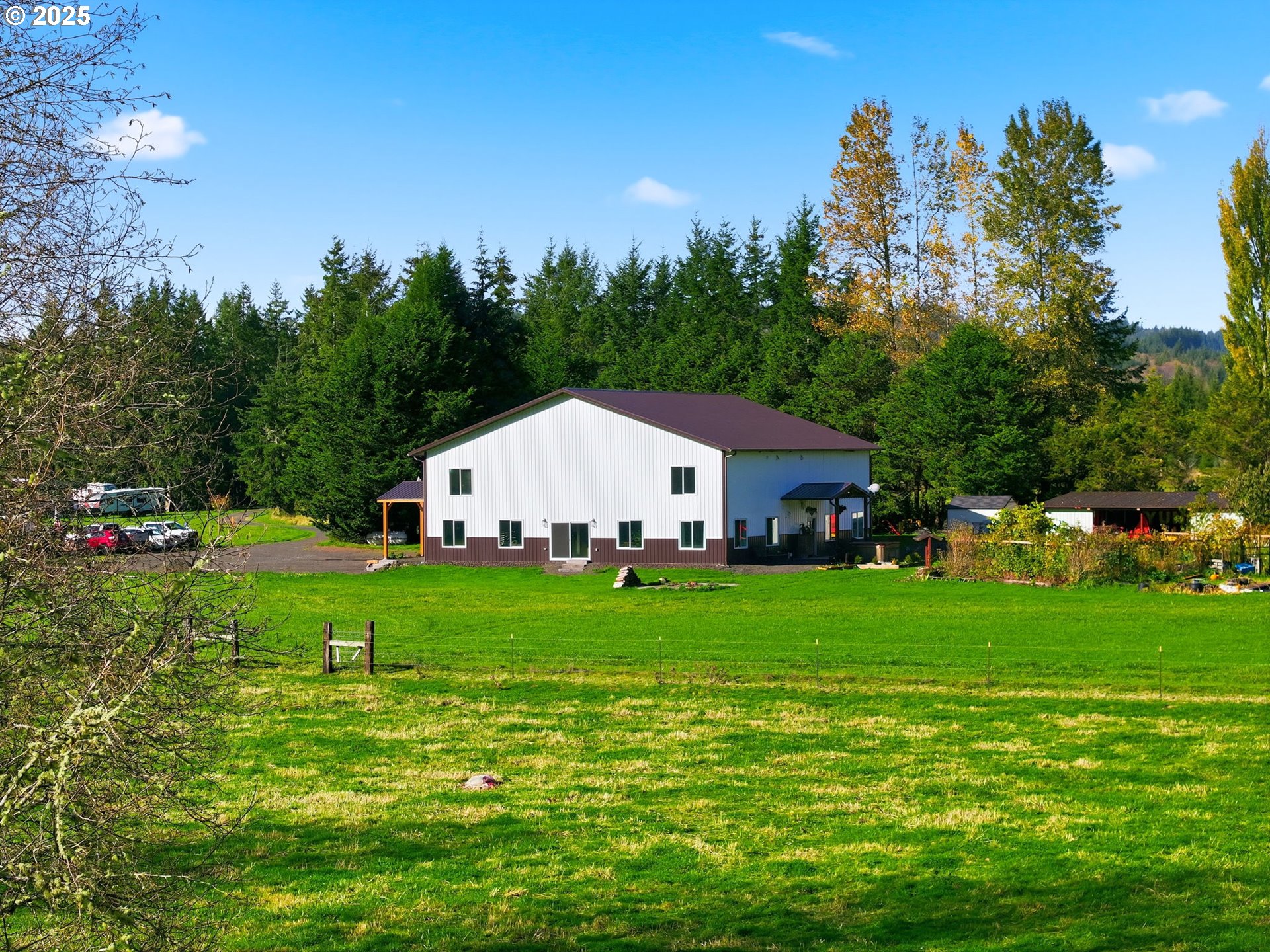 main property photo 31
