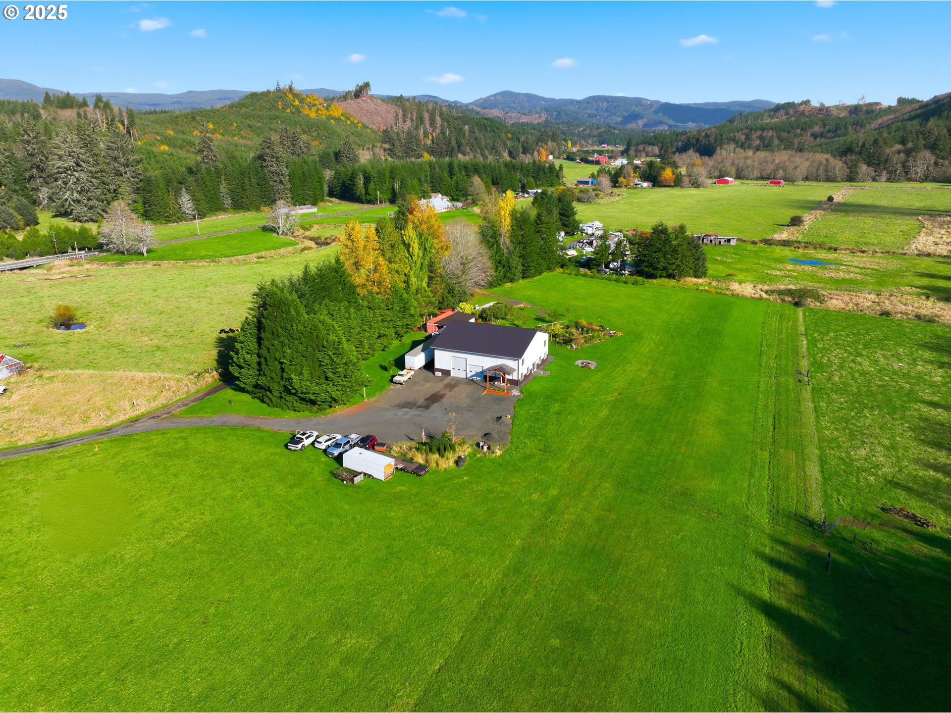main property photo 36