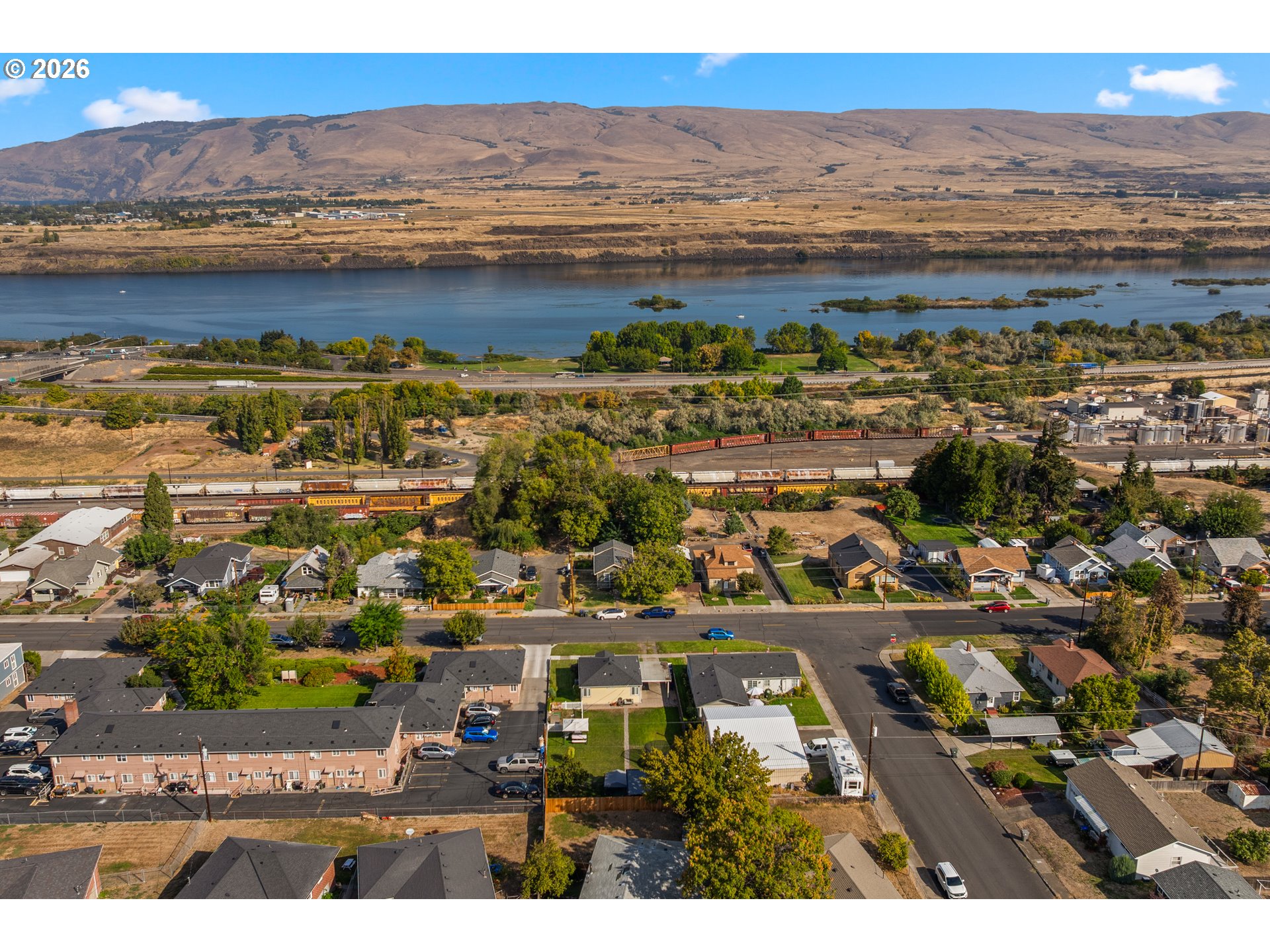 main property photo 21