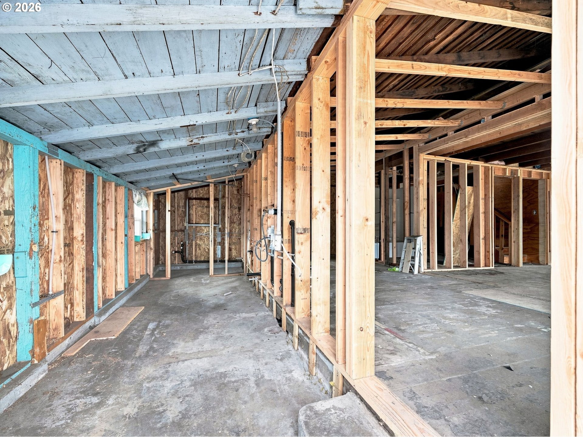main property photo 9