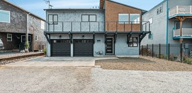 image of property with 4 Bed | 2 Bath | 2,065 Sqft