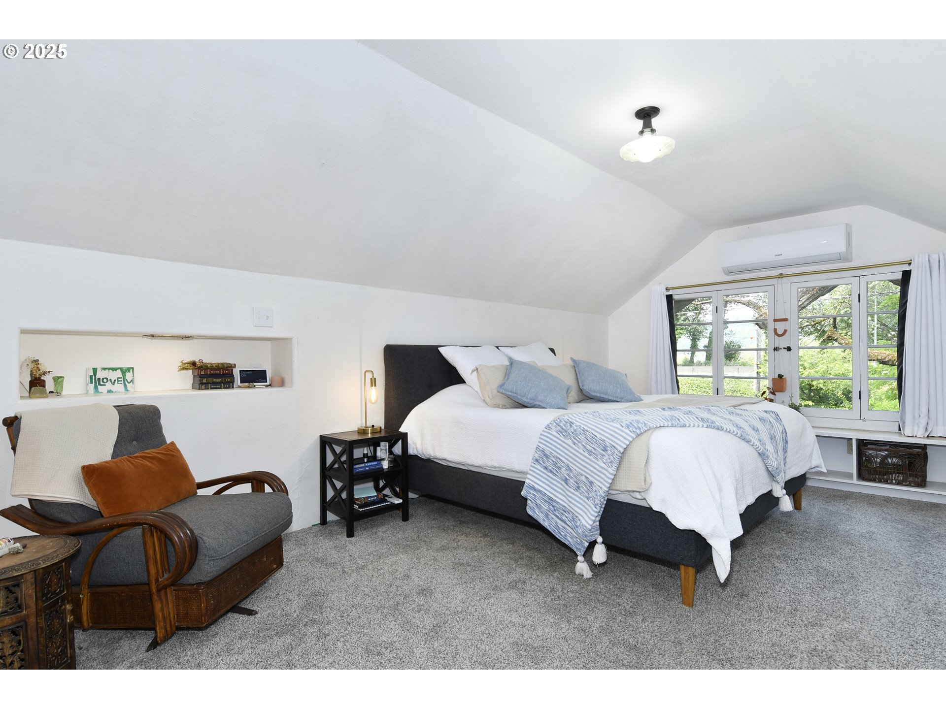 property viewer photo 15