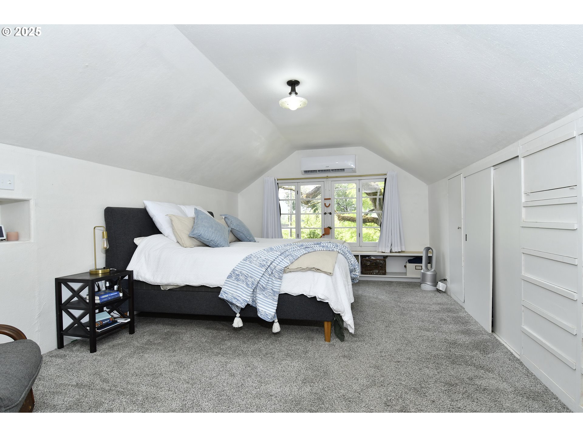 property viewer photo 16