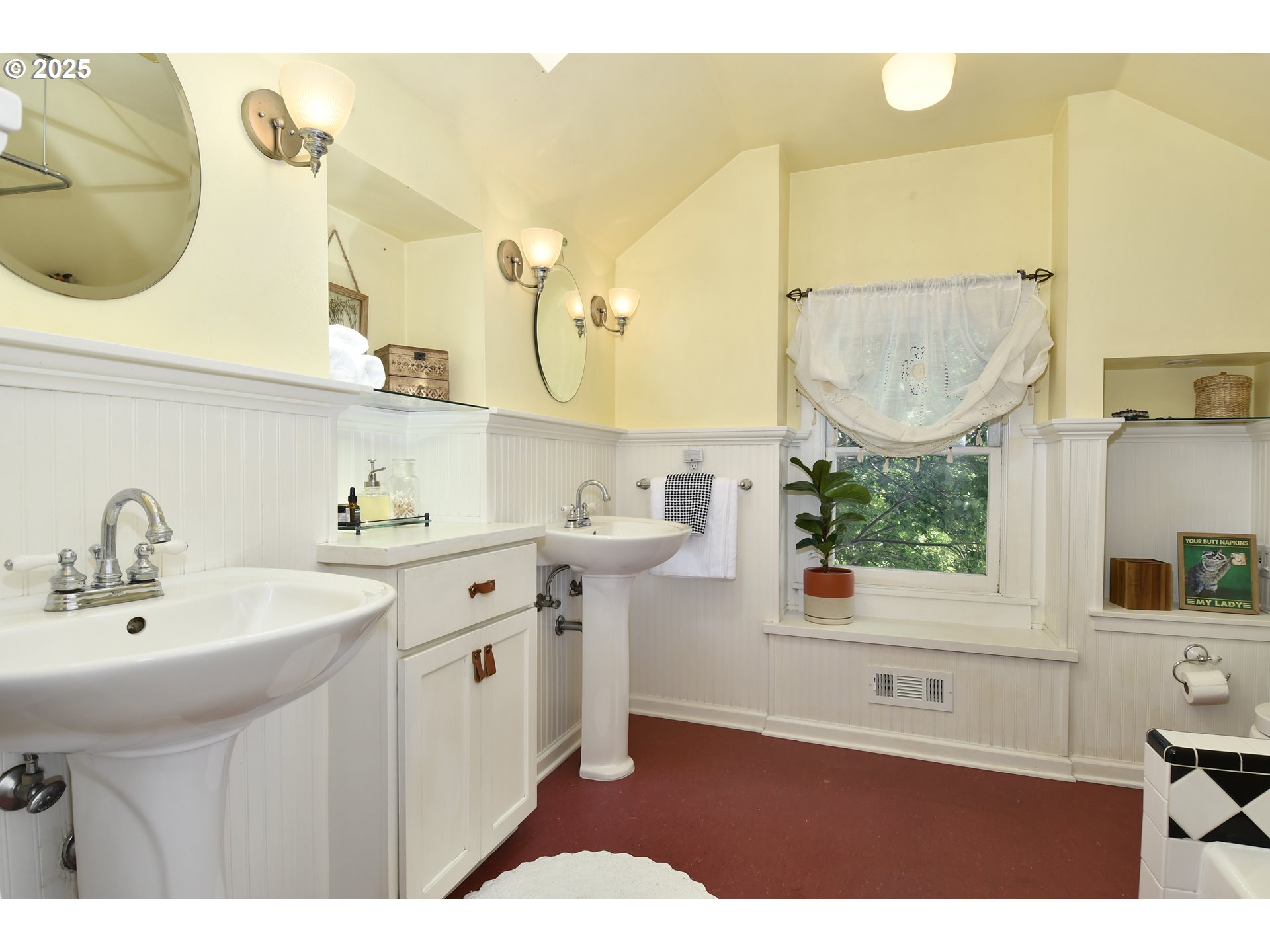 property viewer photo 17