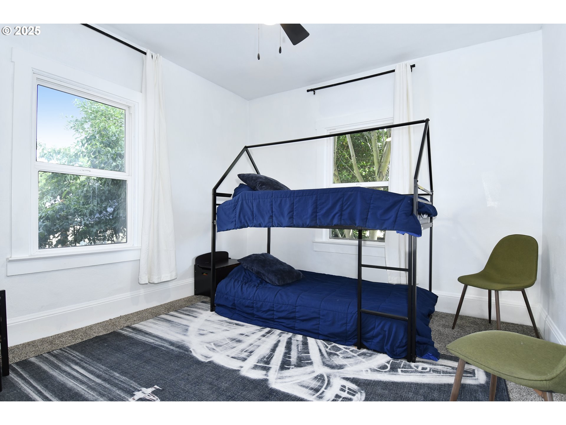 property viewer photo 20