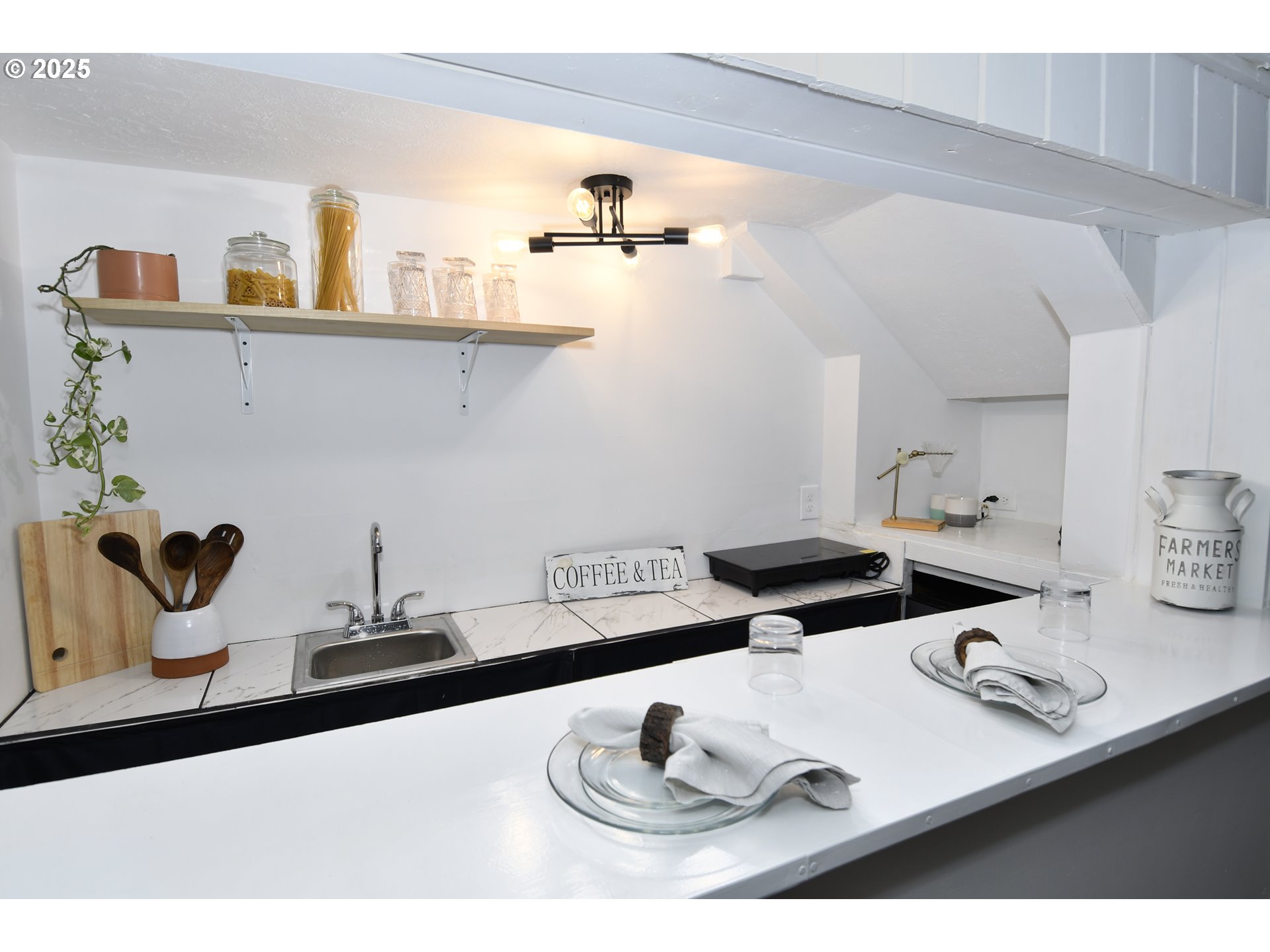 property viewer photo 24
