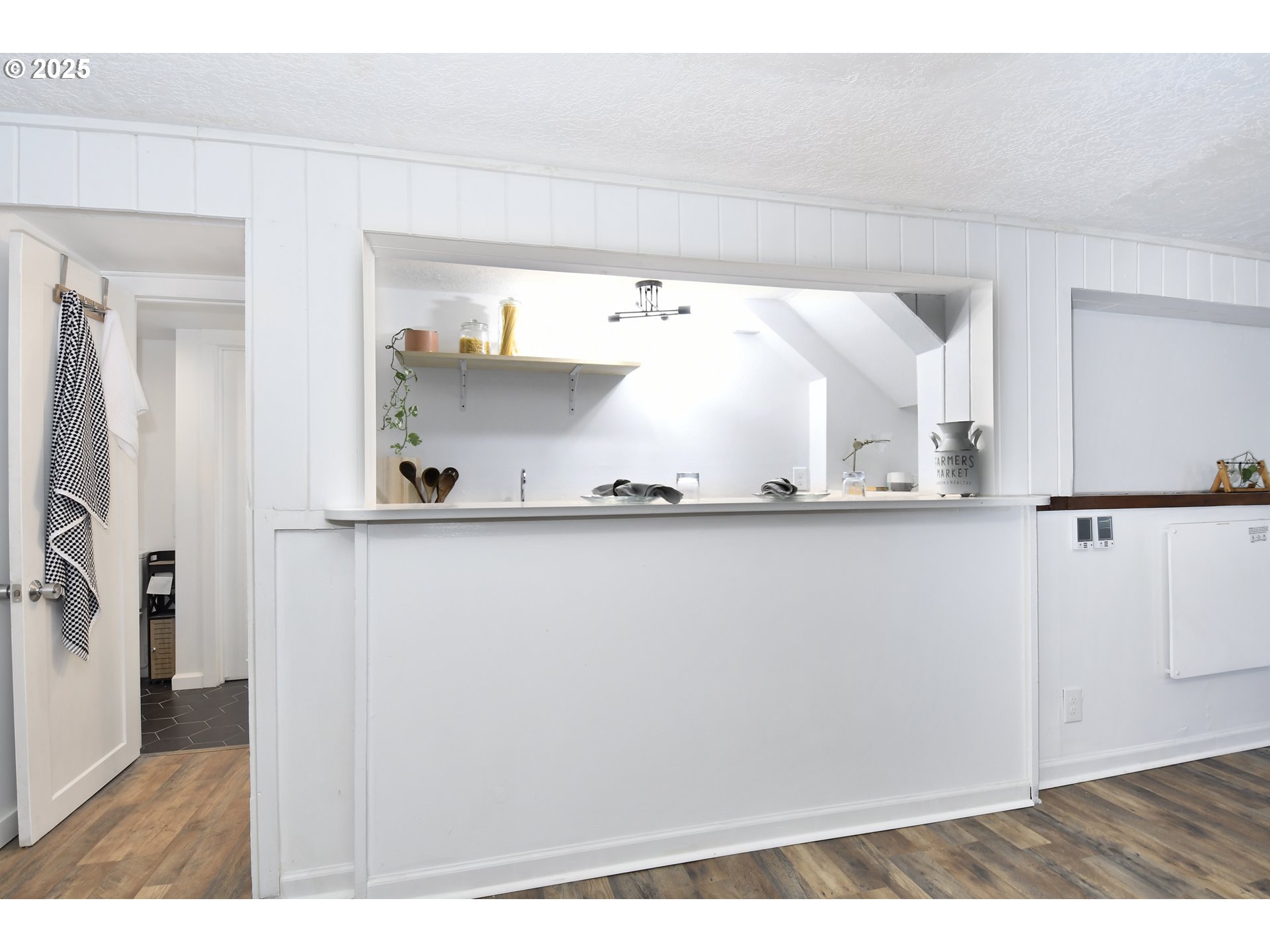 property viewer photo 26