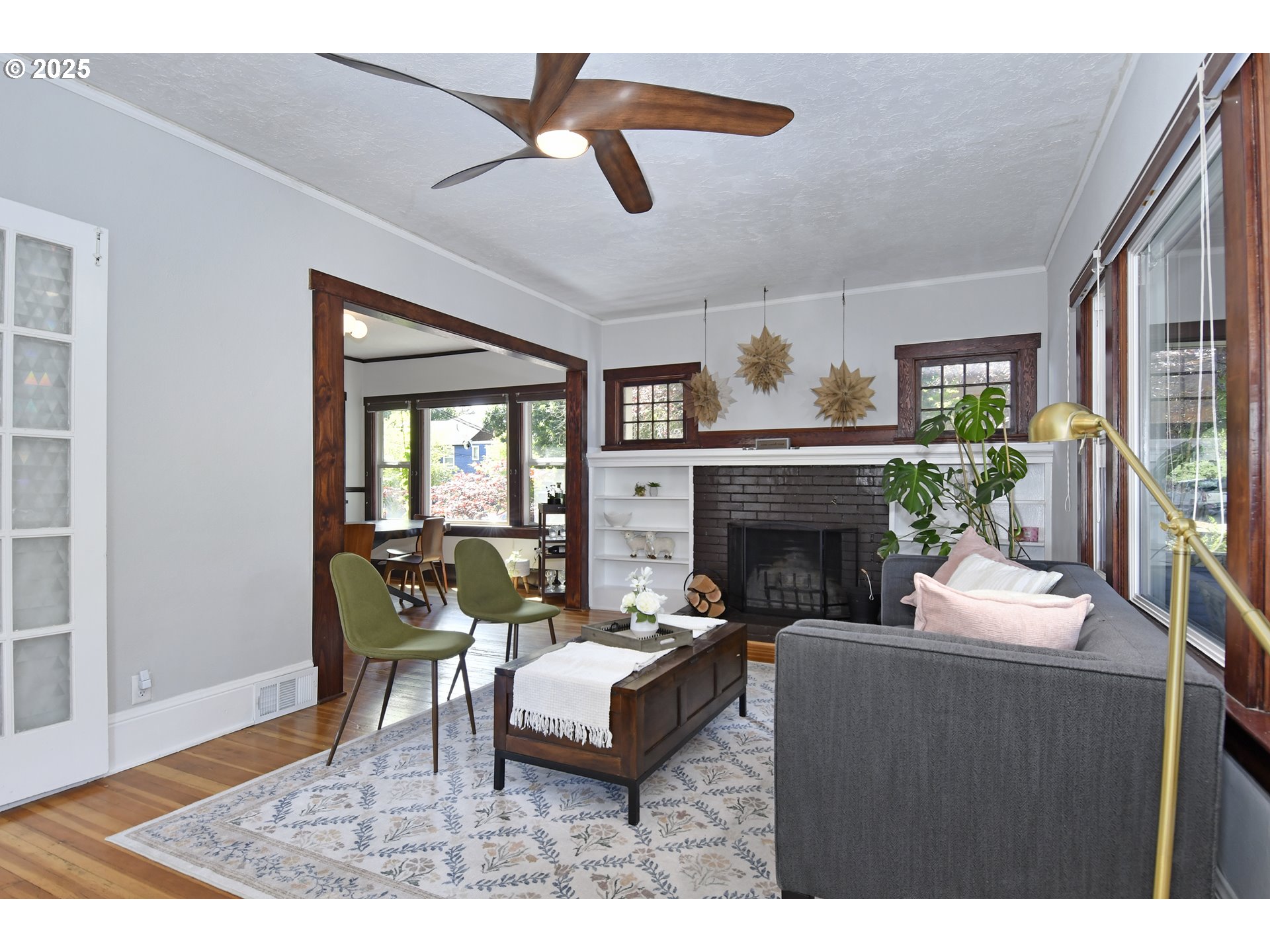 property viewer photo 7
