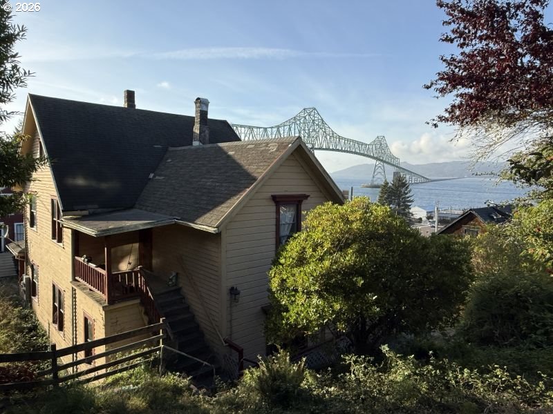 main property photo 6