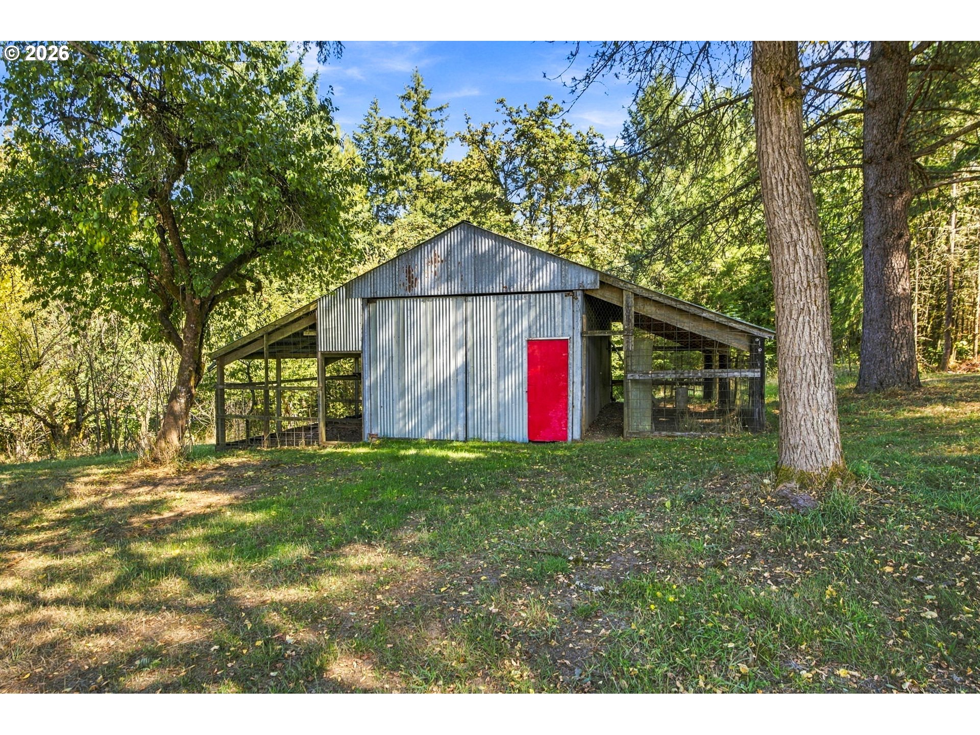 main property photo 29