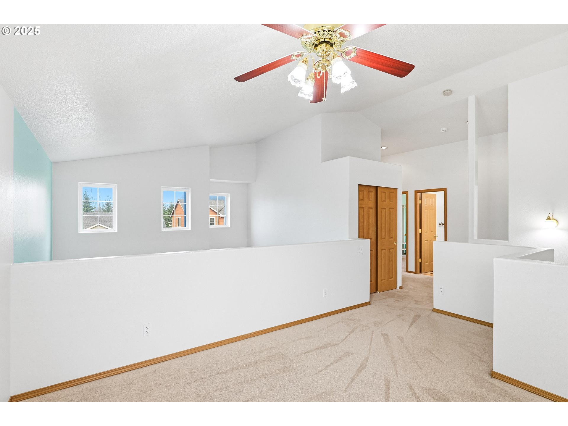 property viewer photo 11